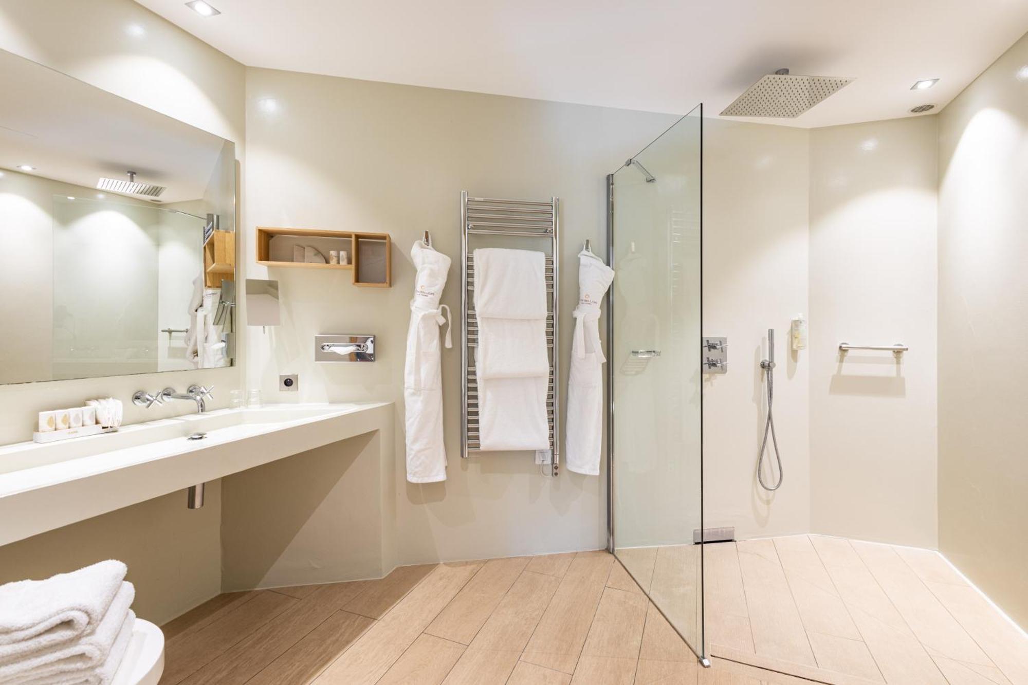 Deluxe Triple Room with Garden View - Ground Floor