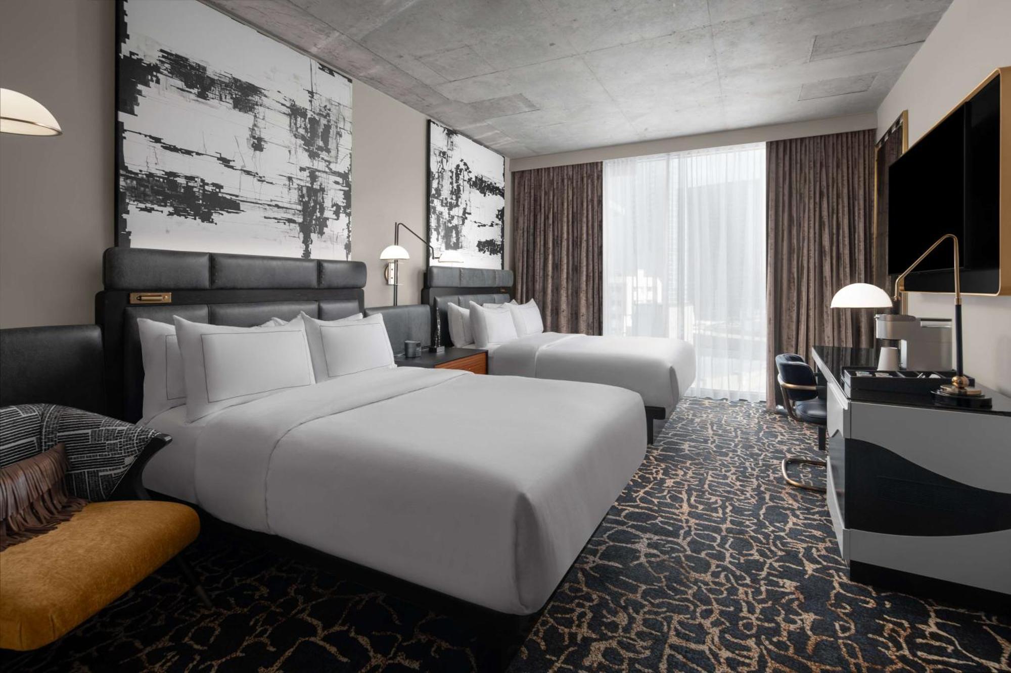 Queen Room Two Queen Beds Roll Shower Mobility Accessible or City View