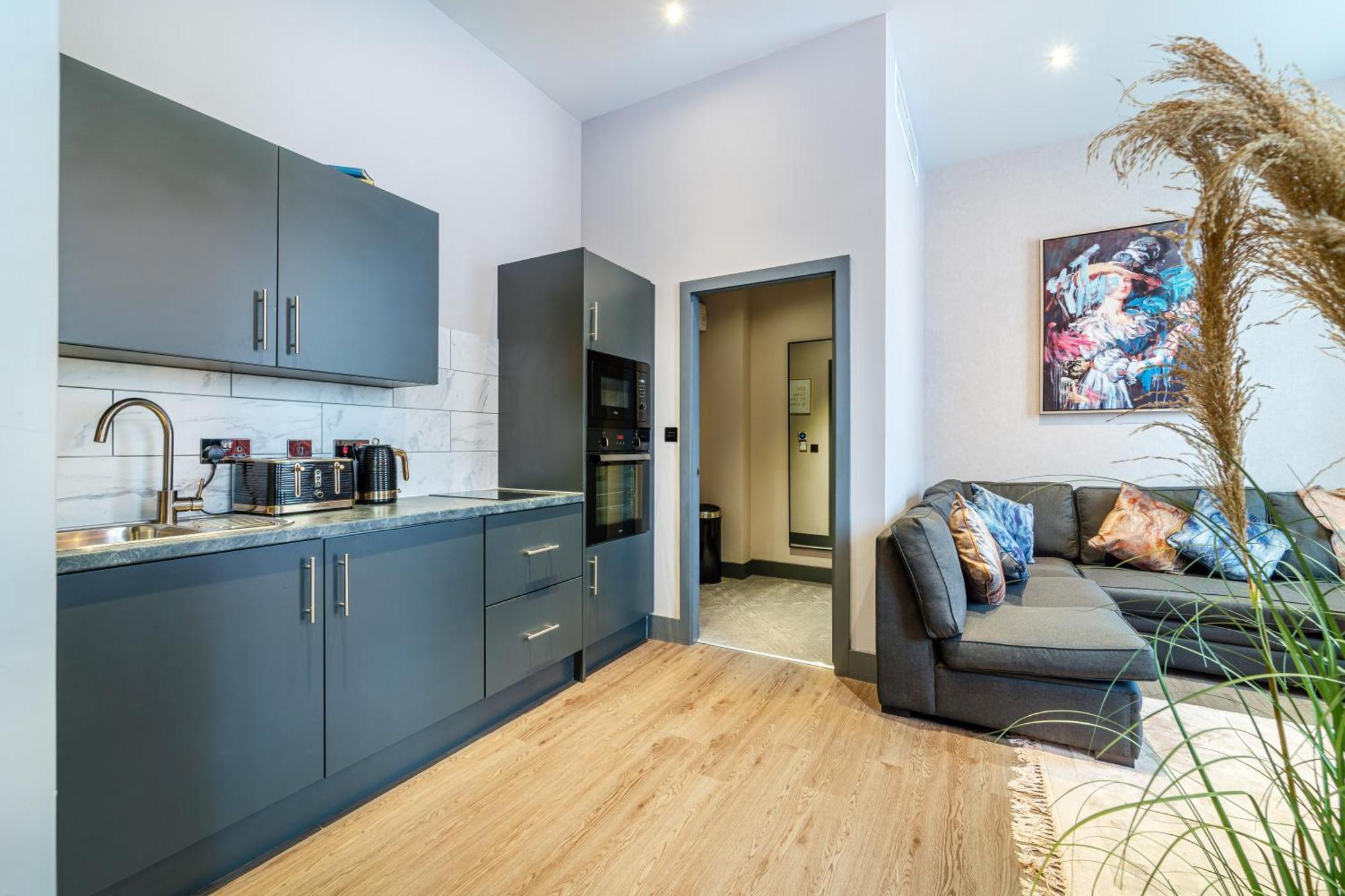 One-Bedroom Apartment