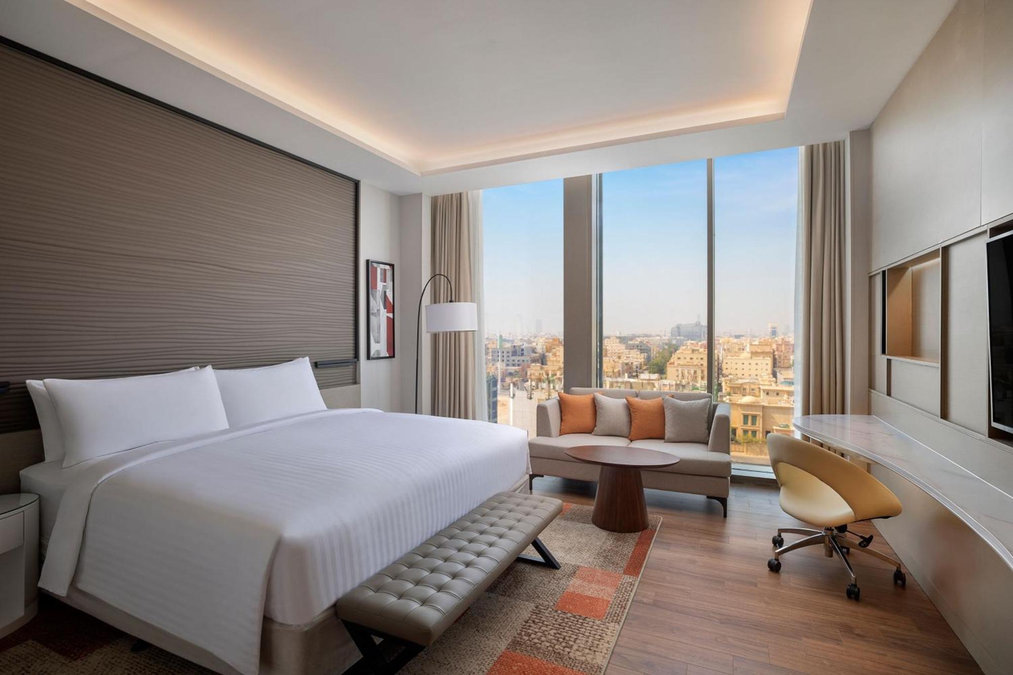 Premier King Room with City View