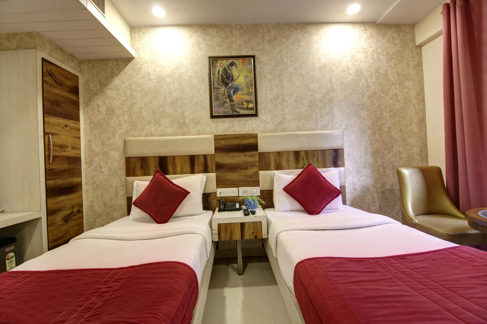 Deluxe Double or Twin Room