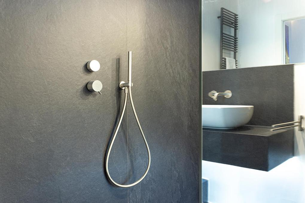 Deluxe Room with Private Bathroom