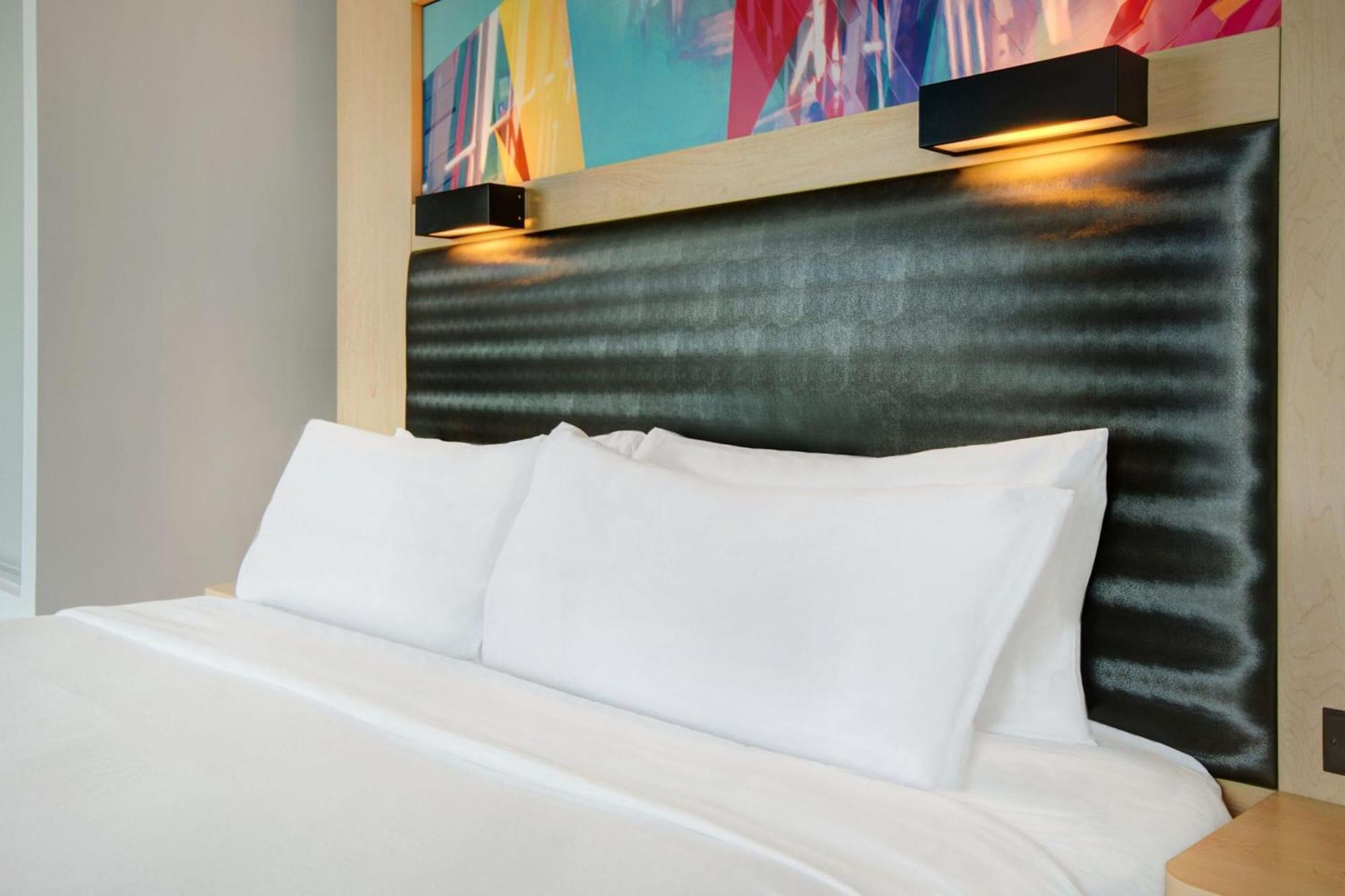 Guest Room, 1 King