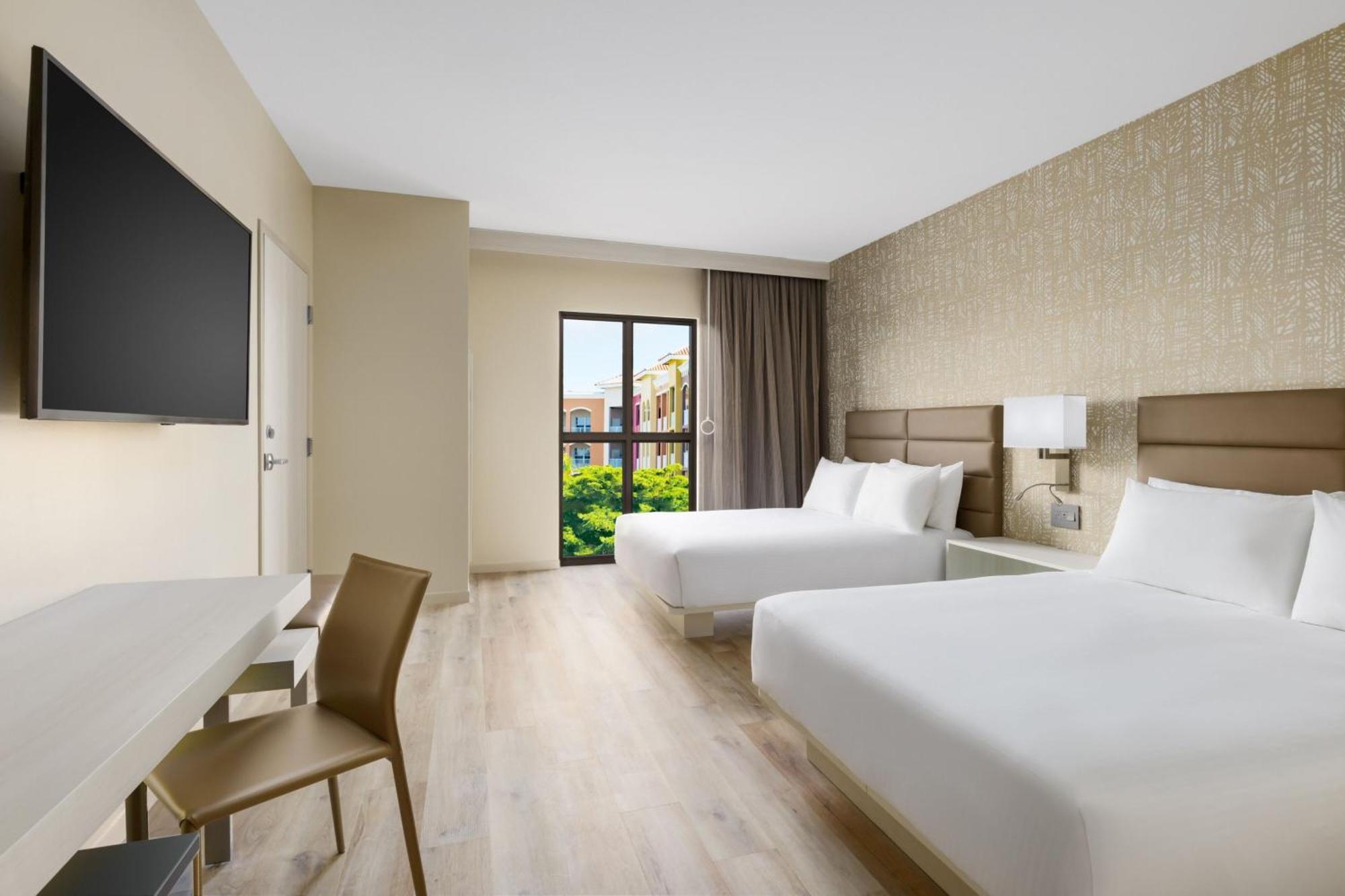 Queen Room with Two Queen Beds and Bathtub - Mobility Access/Hearing Accessible