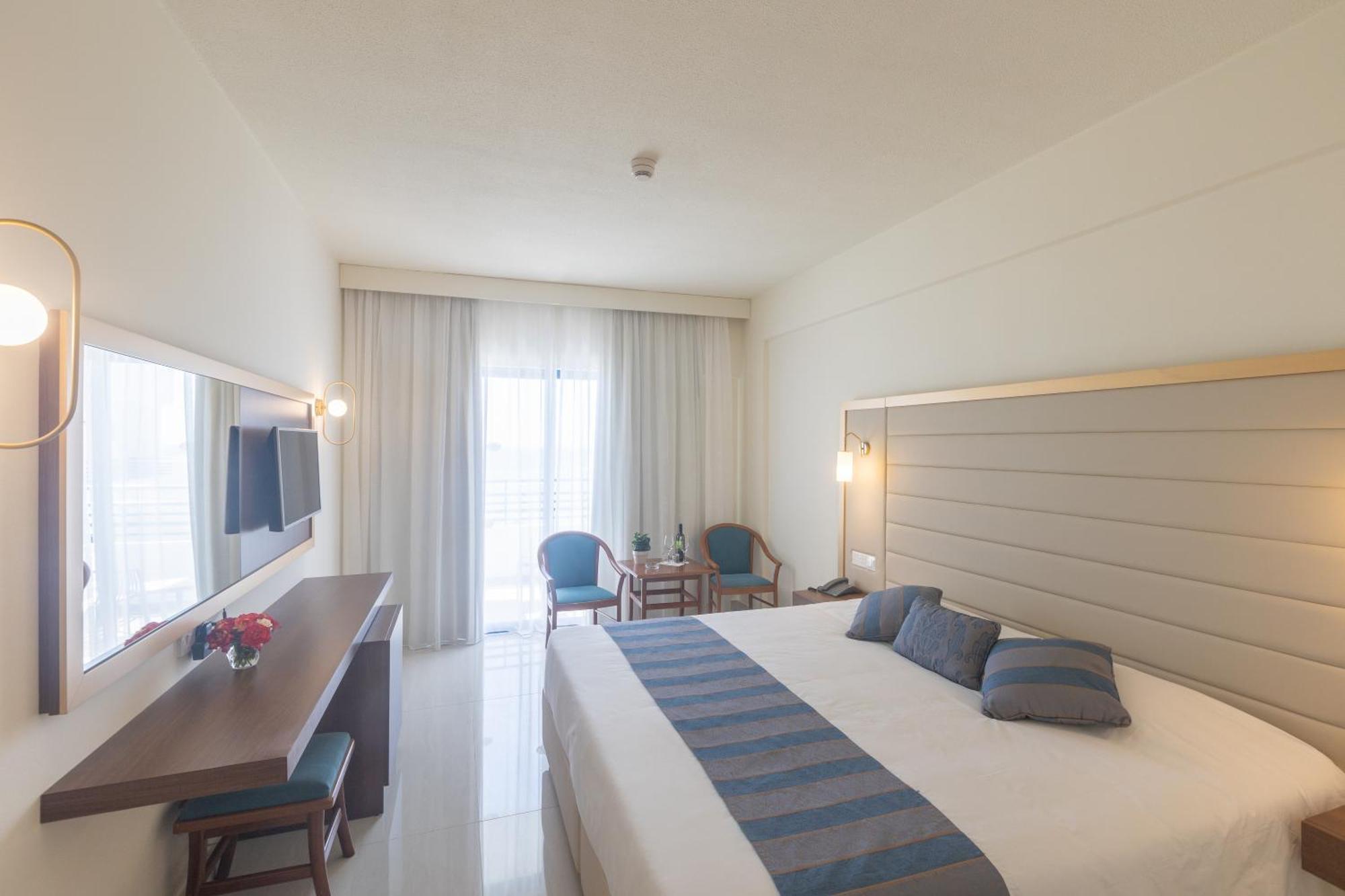 Standard Double or Twin Room with Inland View
