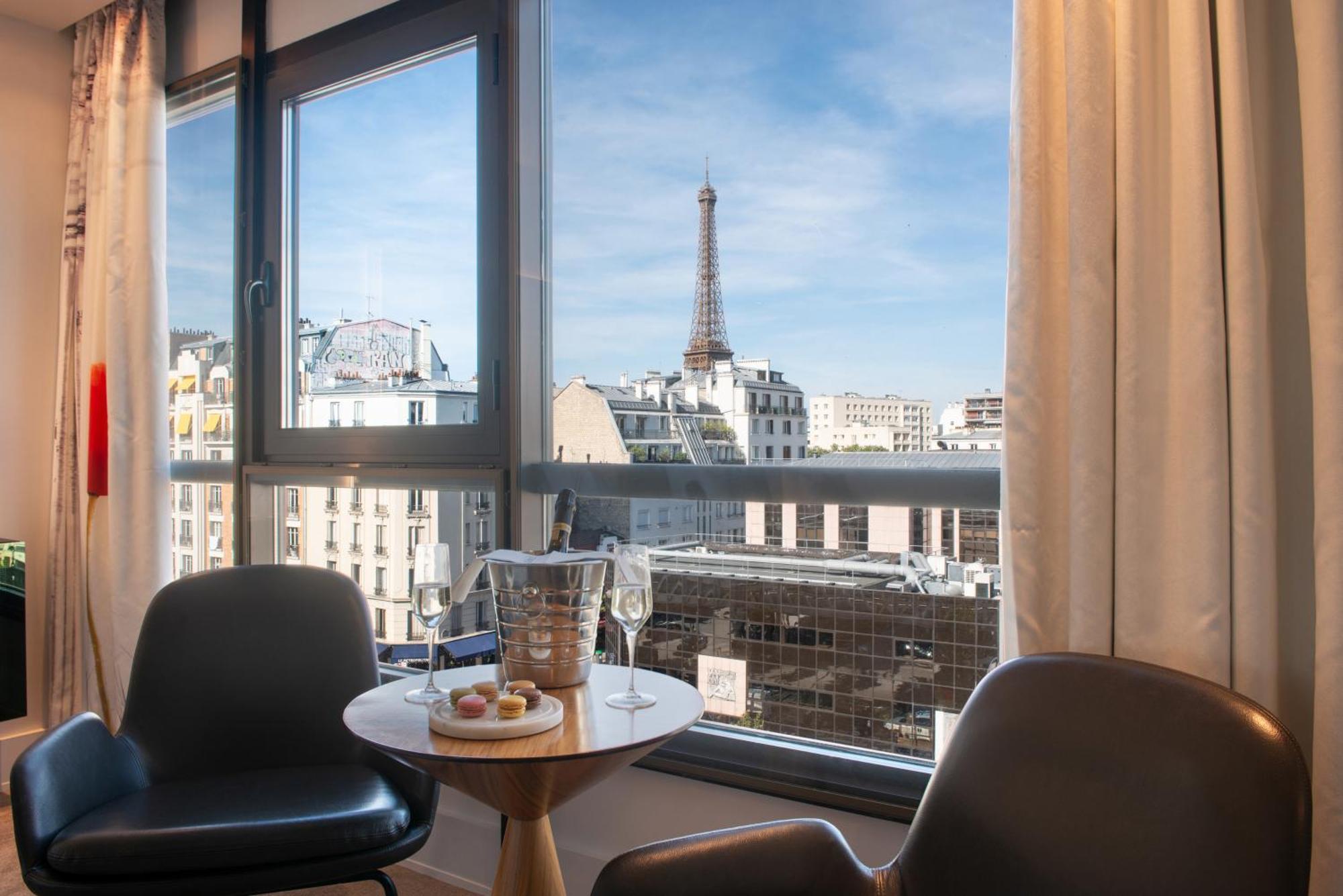 Privilege Double Room Eiffel Tower view 5th 6th floor