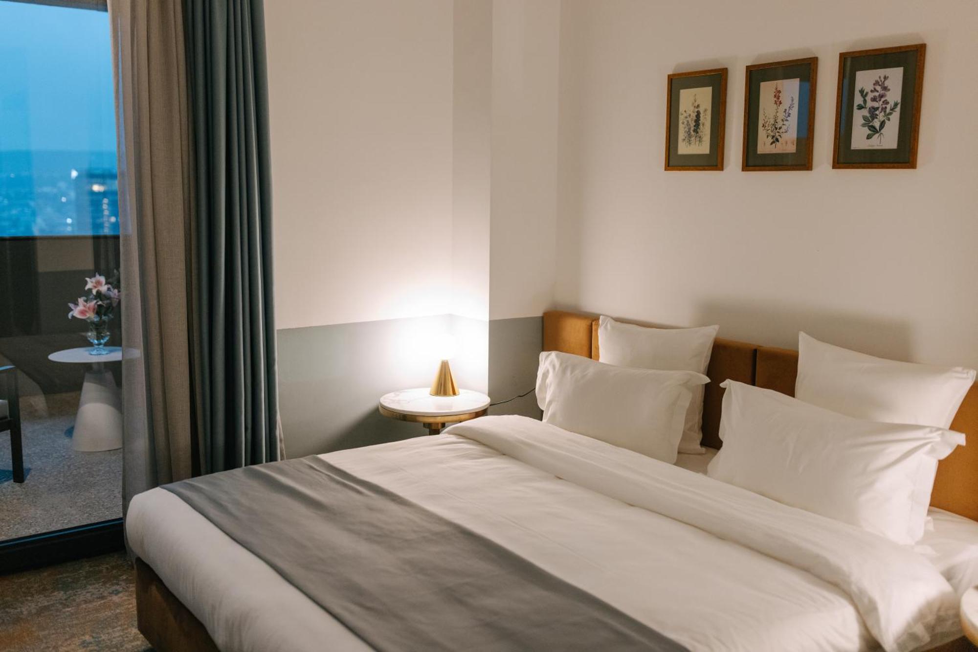 Deluxe Double Room with City View