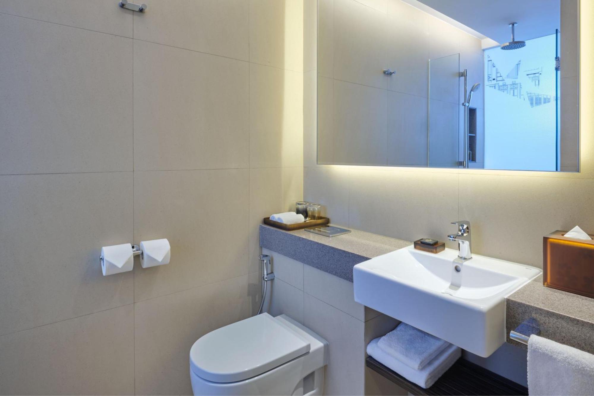 Urban, Guest room, 1 King, West Wing