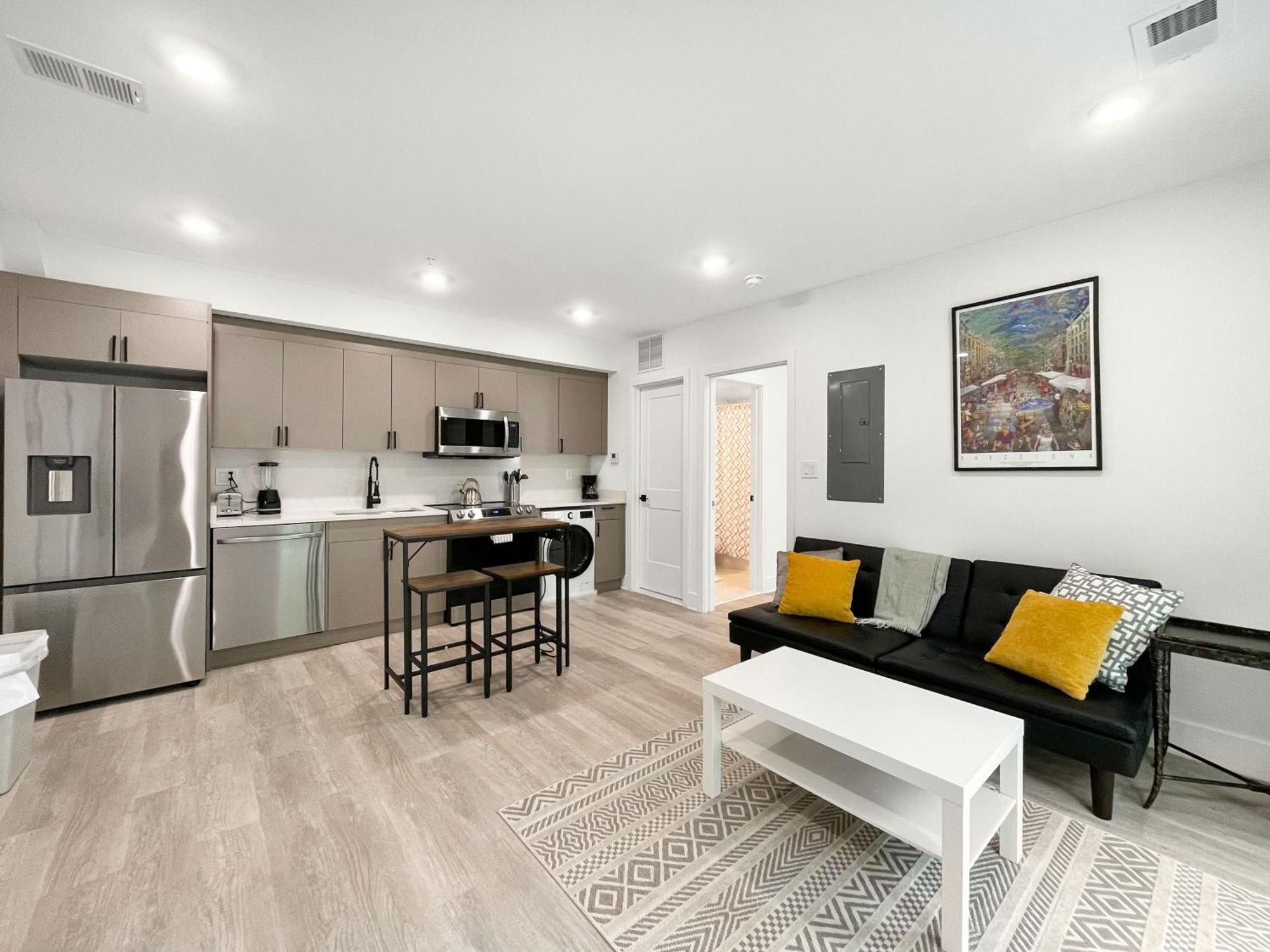 Apartment with Balcony