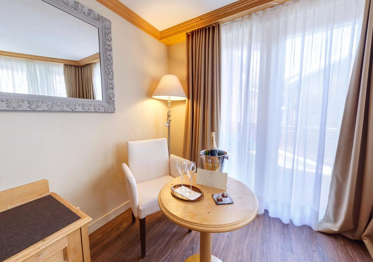Deluxe Double Room with Matterhorn View