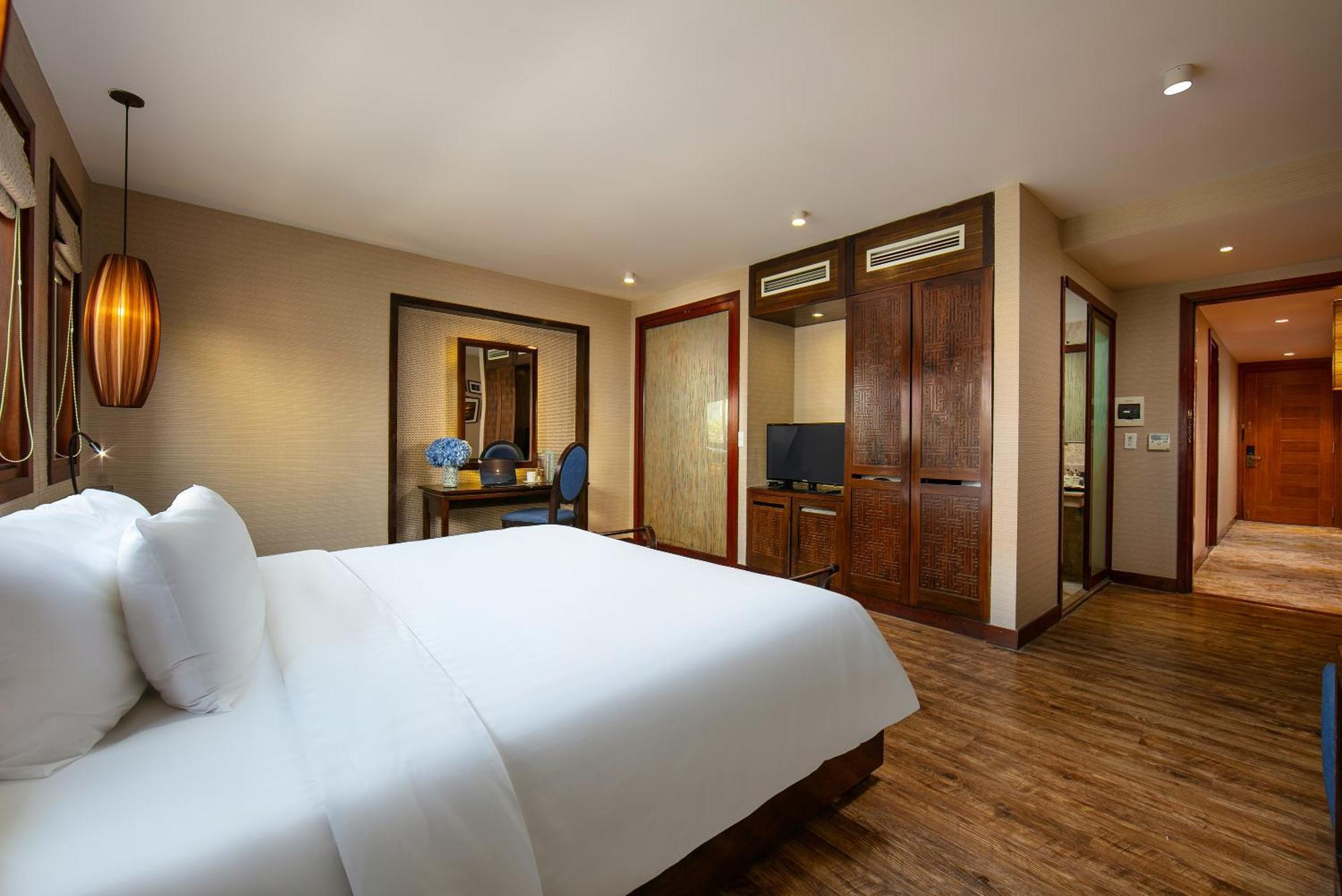 Suite with City View