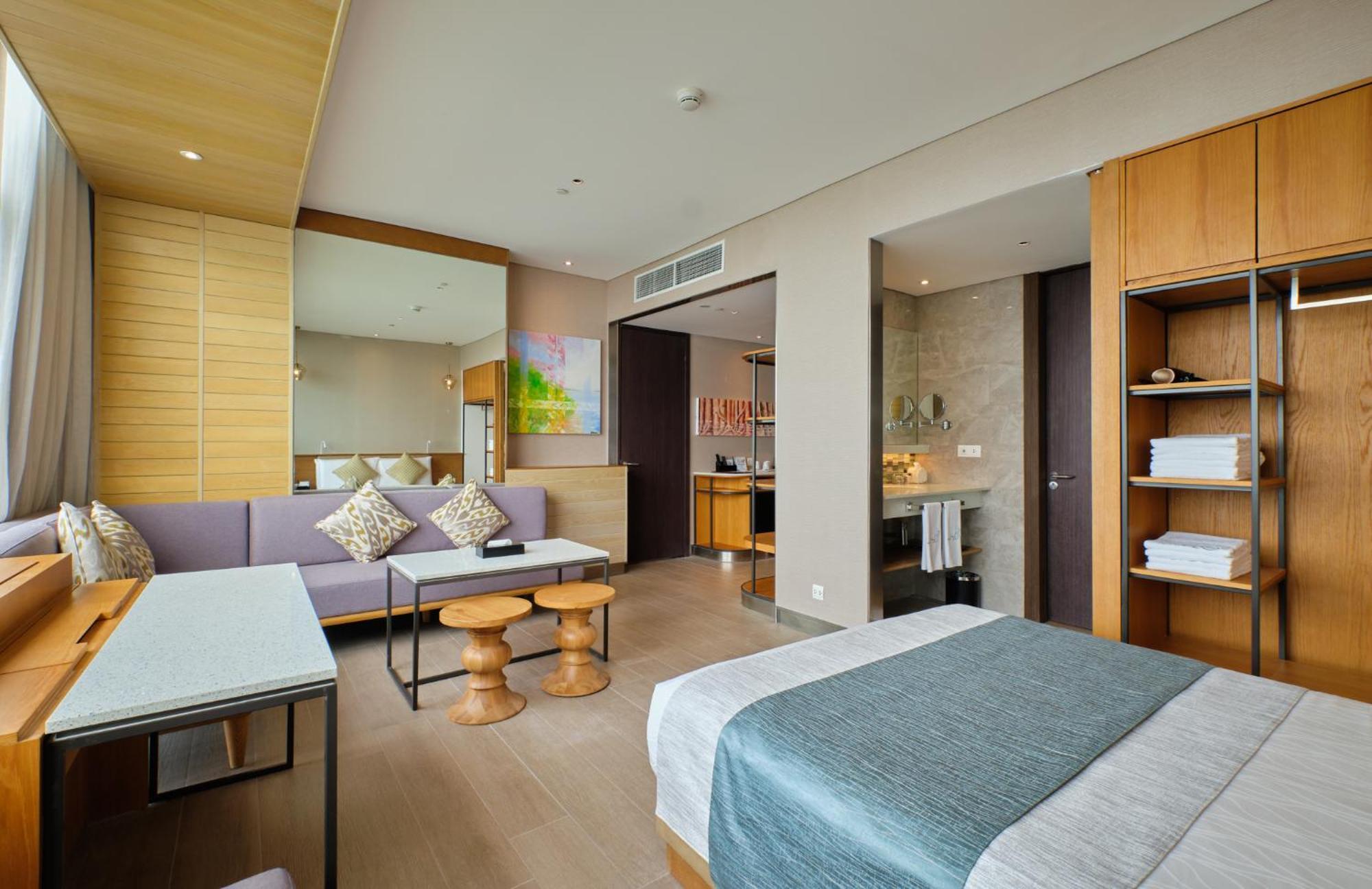 Family Room with Sea View