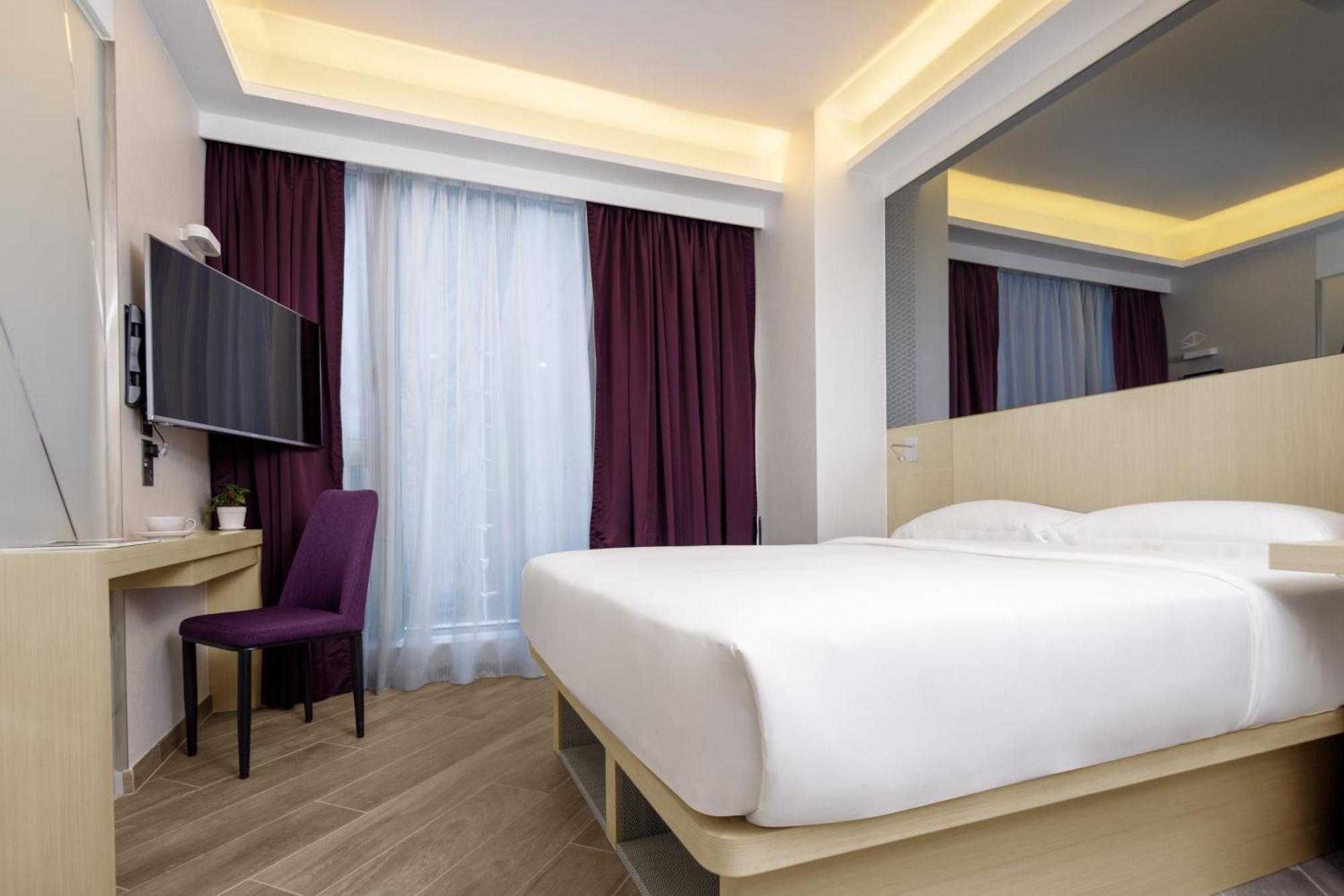Starphire City Double Room