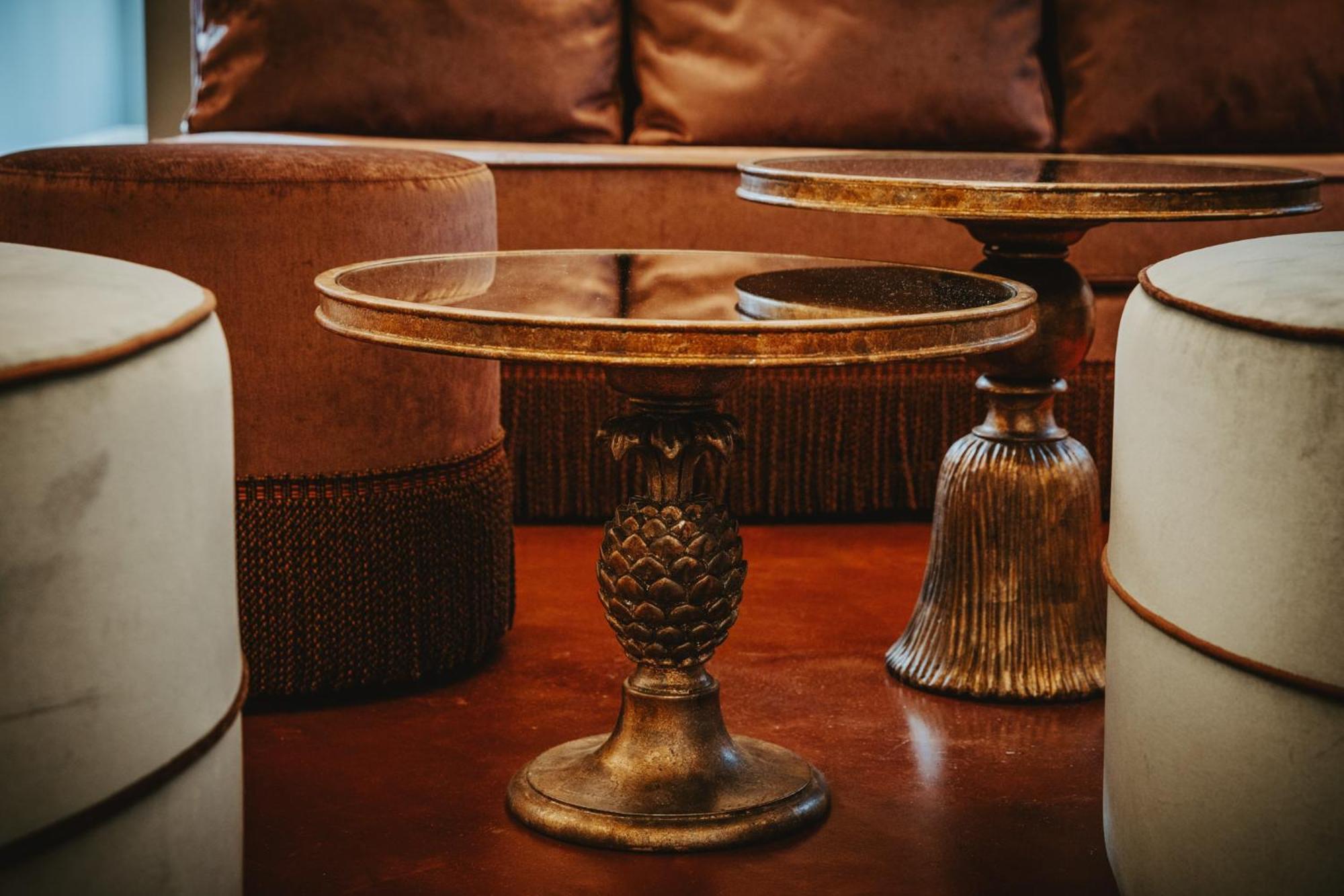 Lounge Suite