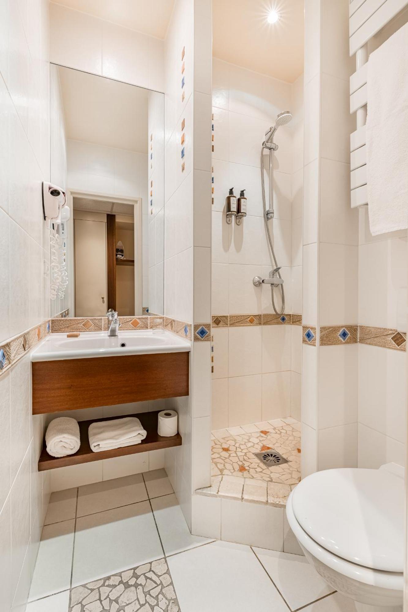 Small Single Room