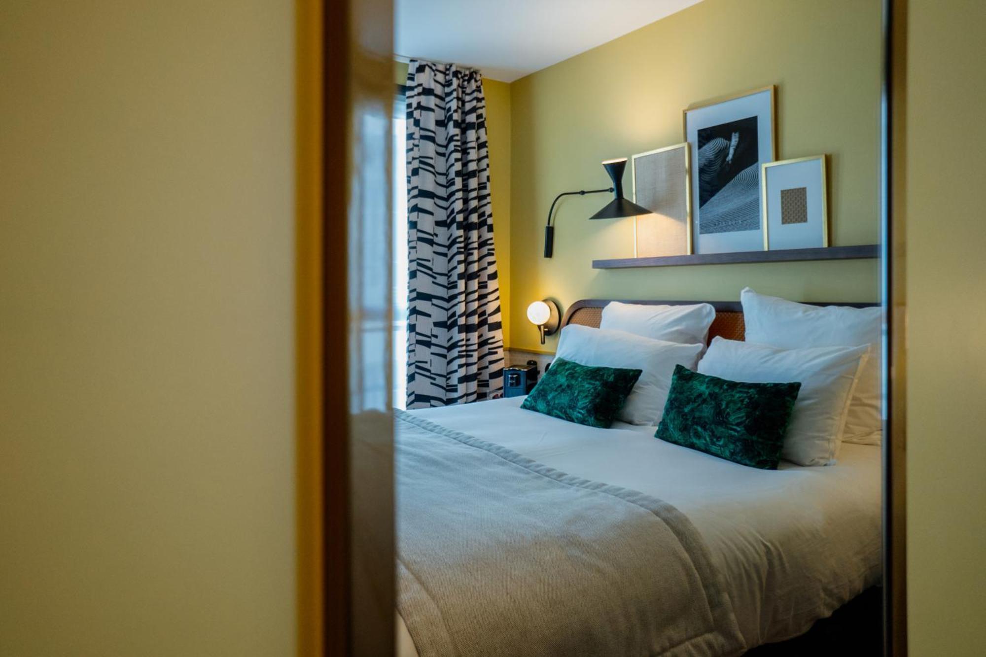 Large Single Room