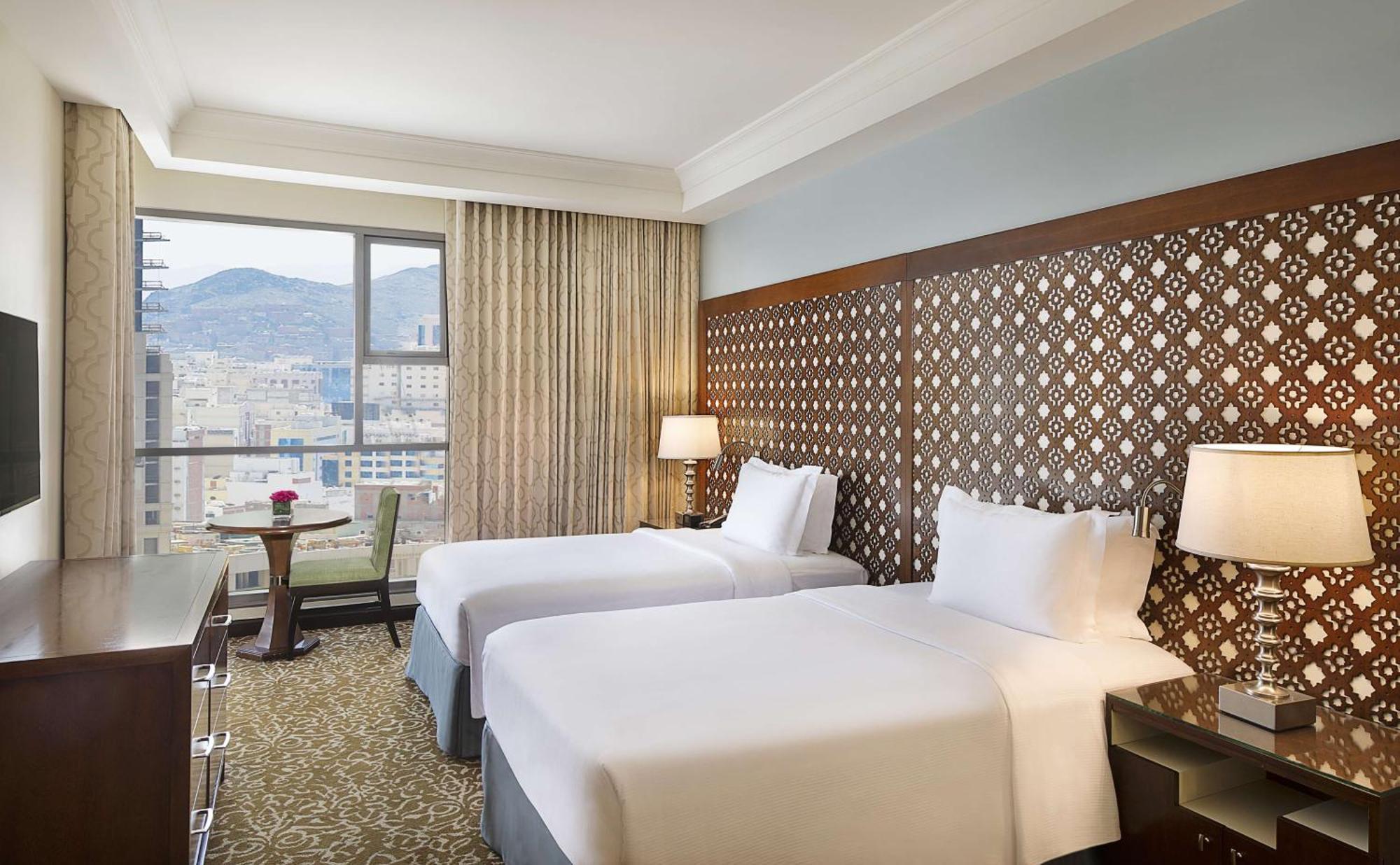 Twin One Bedroom Suite City View