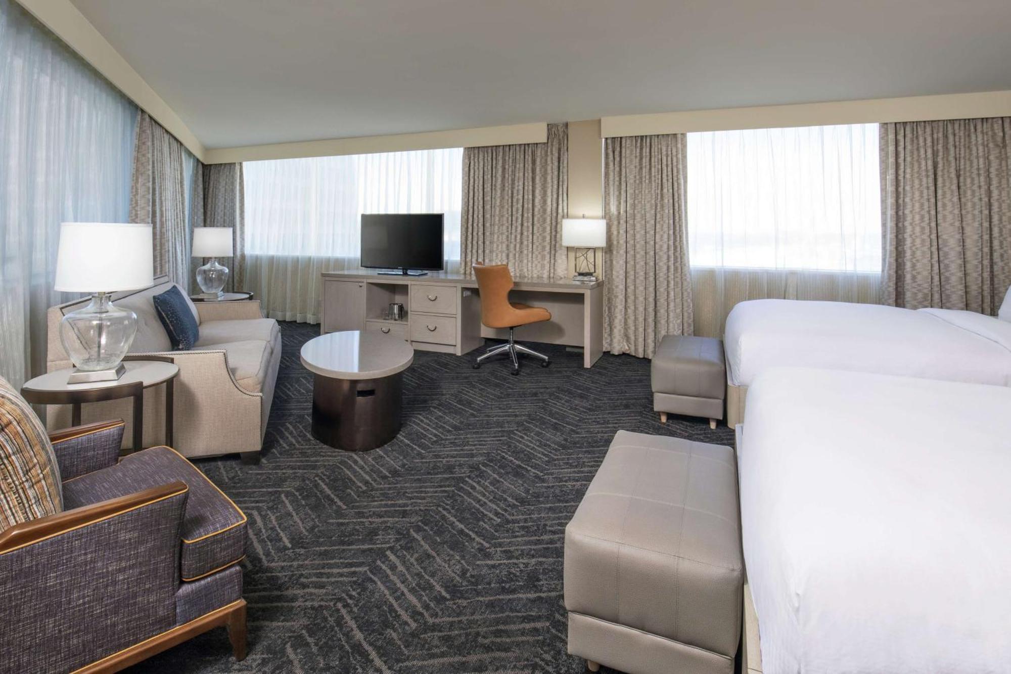 Junior Suite Two Queen Beds Sofa Bed