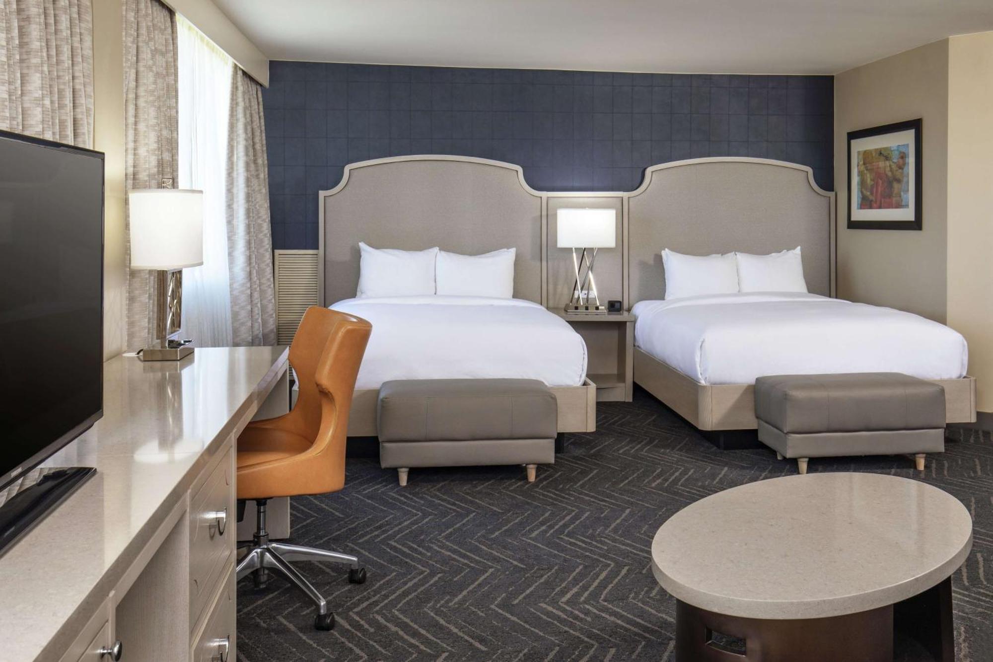 Junior Suite Two Queen Beds Sofa Bed