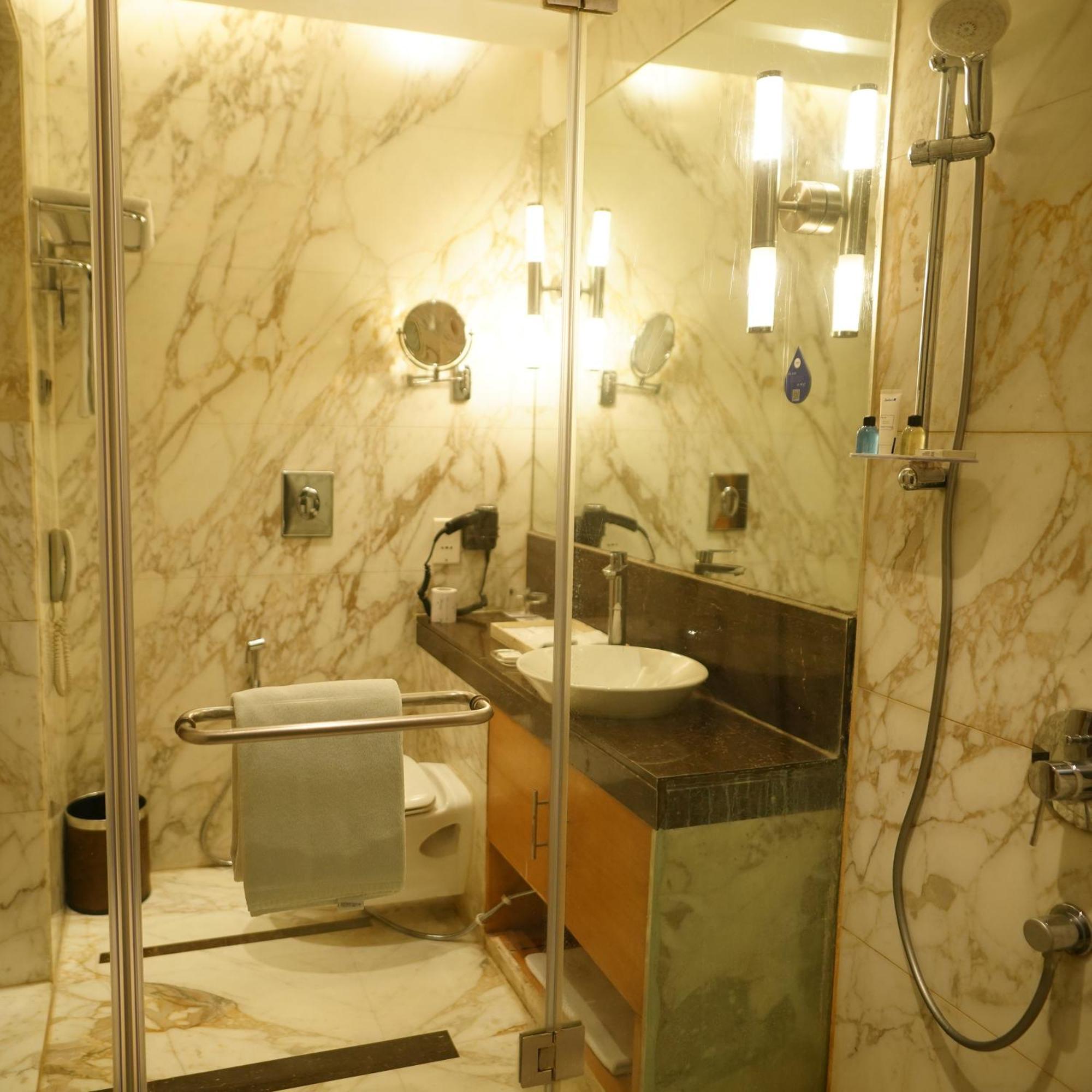 Junior Suite,1742712881:JPEG
