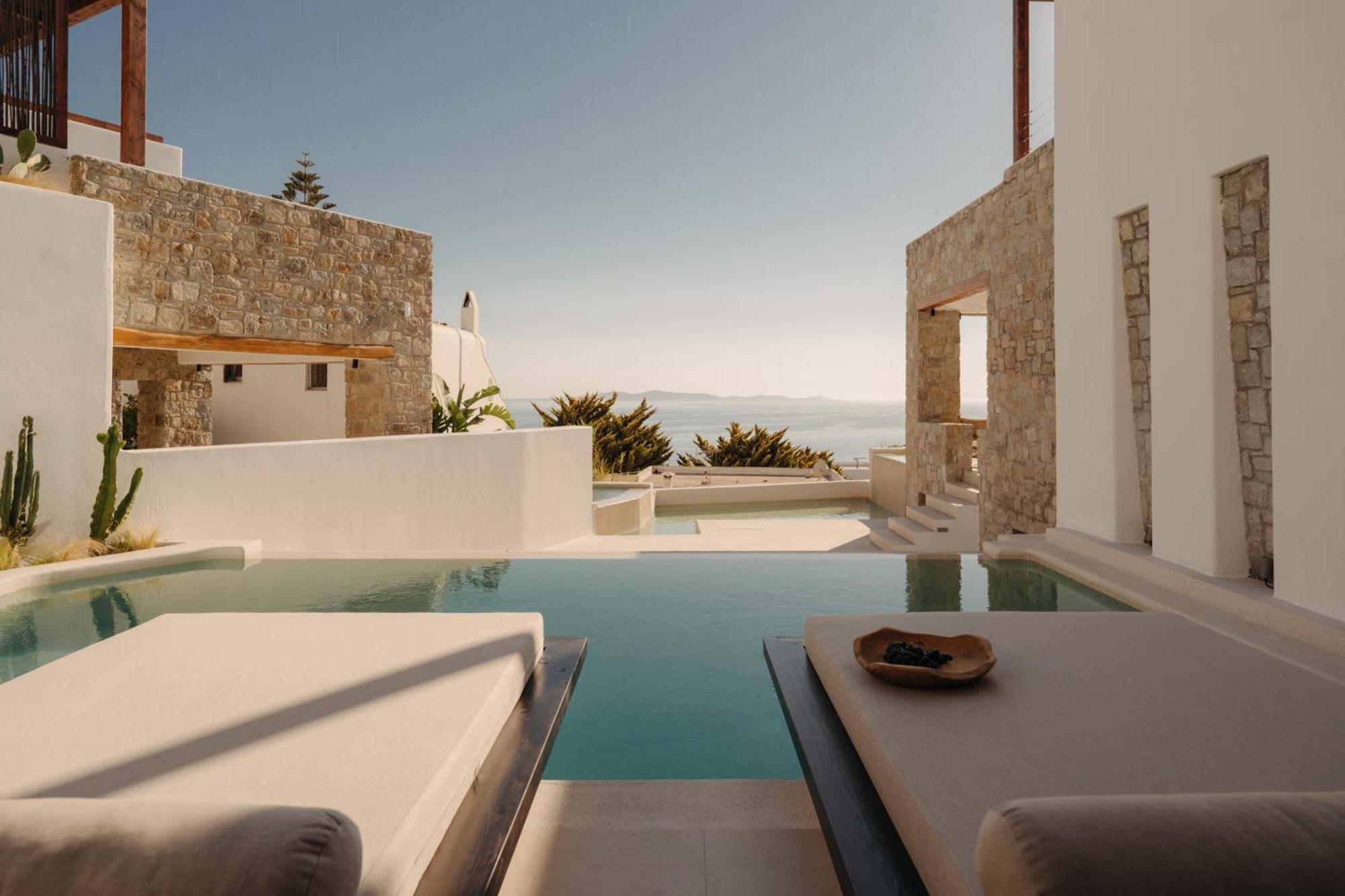 De Sol Suite with Private Pool and Sea View