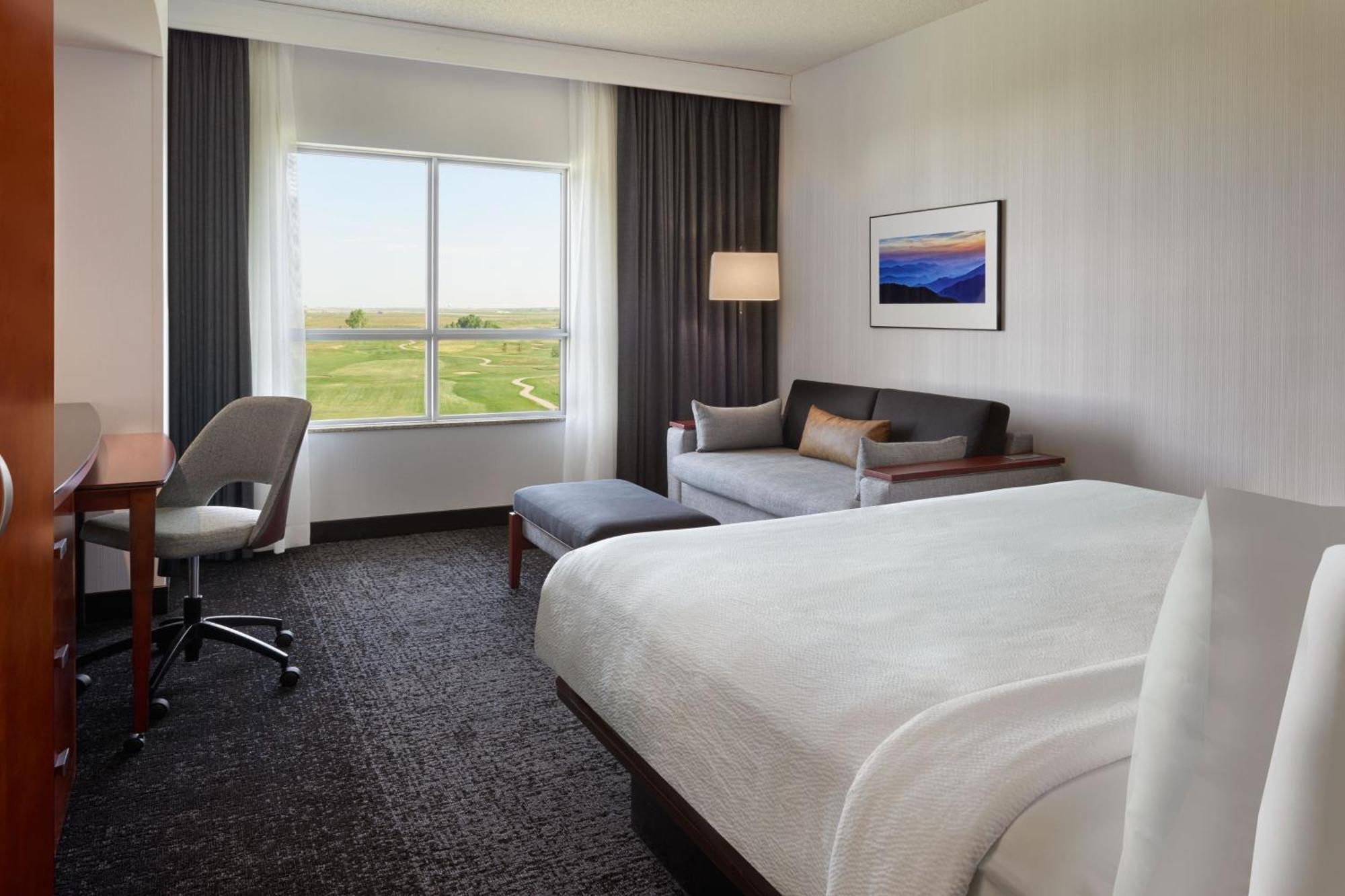 King Room with Sofa Bed,1552908223:JPEG