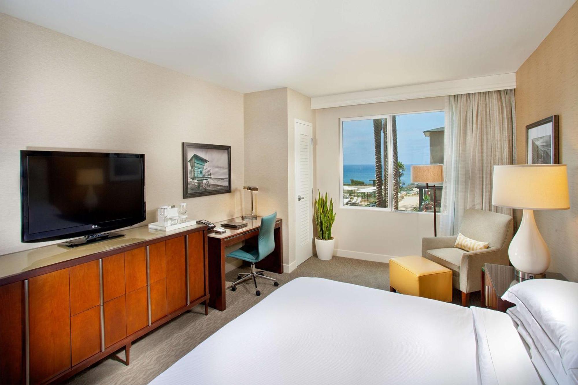 King Room with Ocean View - First Floor
