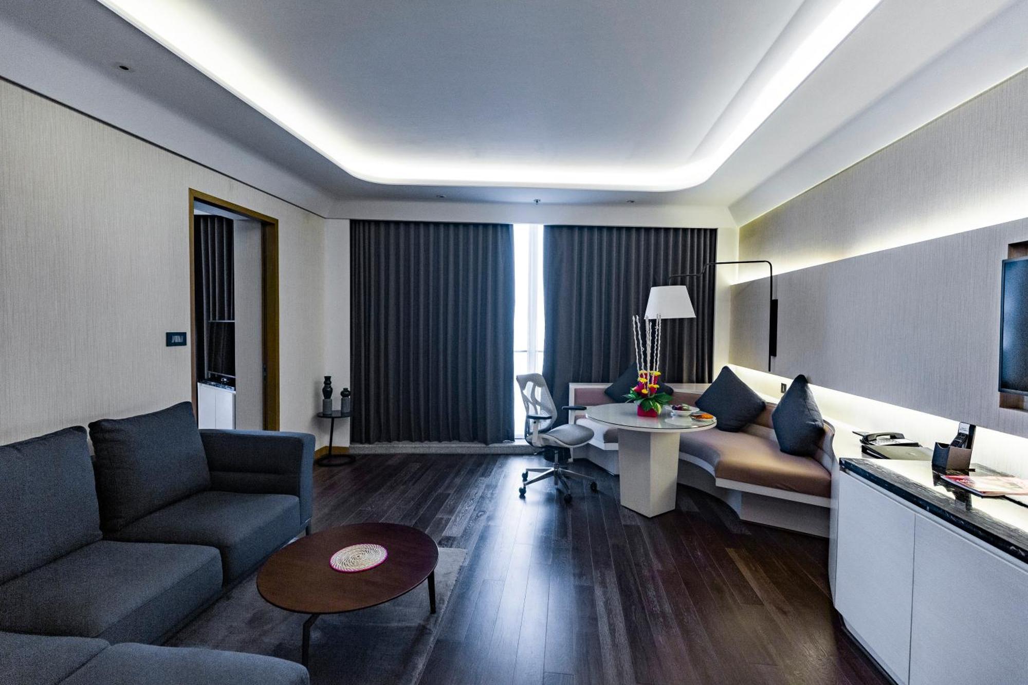 One-Bedroom Executive King Suite