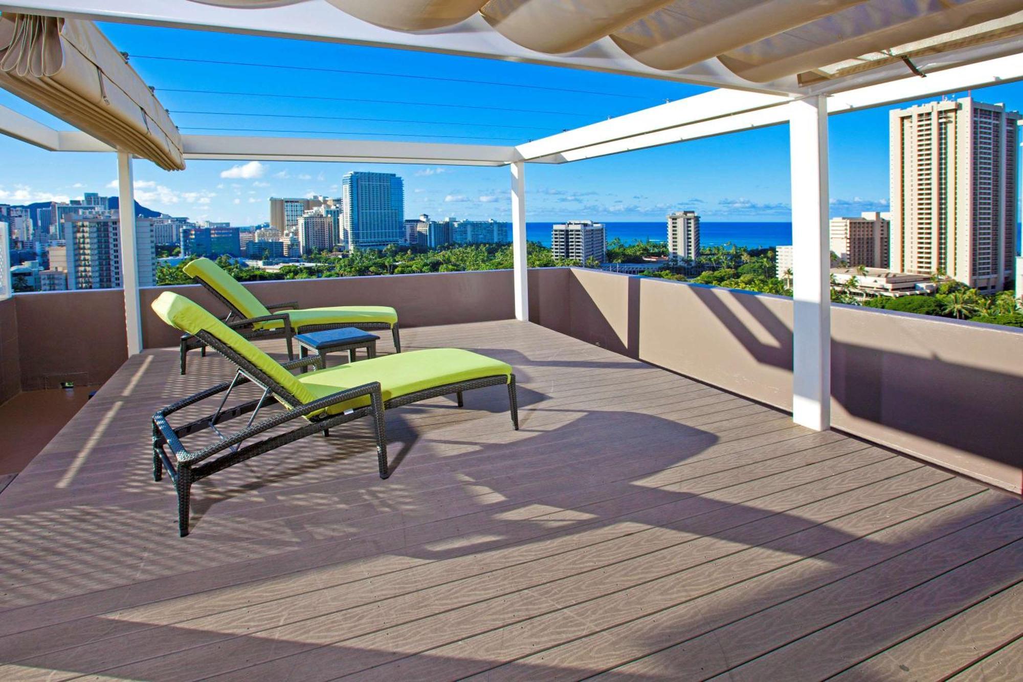 One Bedroom Kalia Suite King Bed with Partial Ocean View,1552443067:JPEG