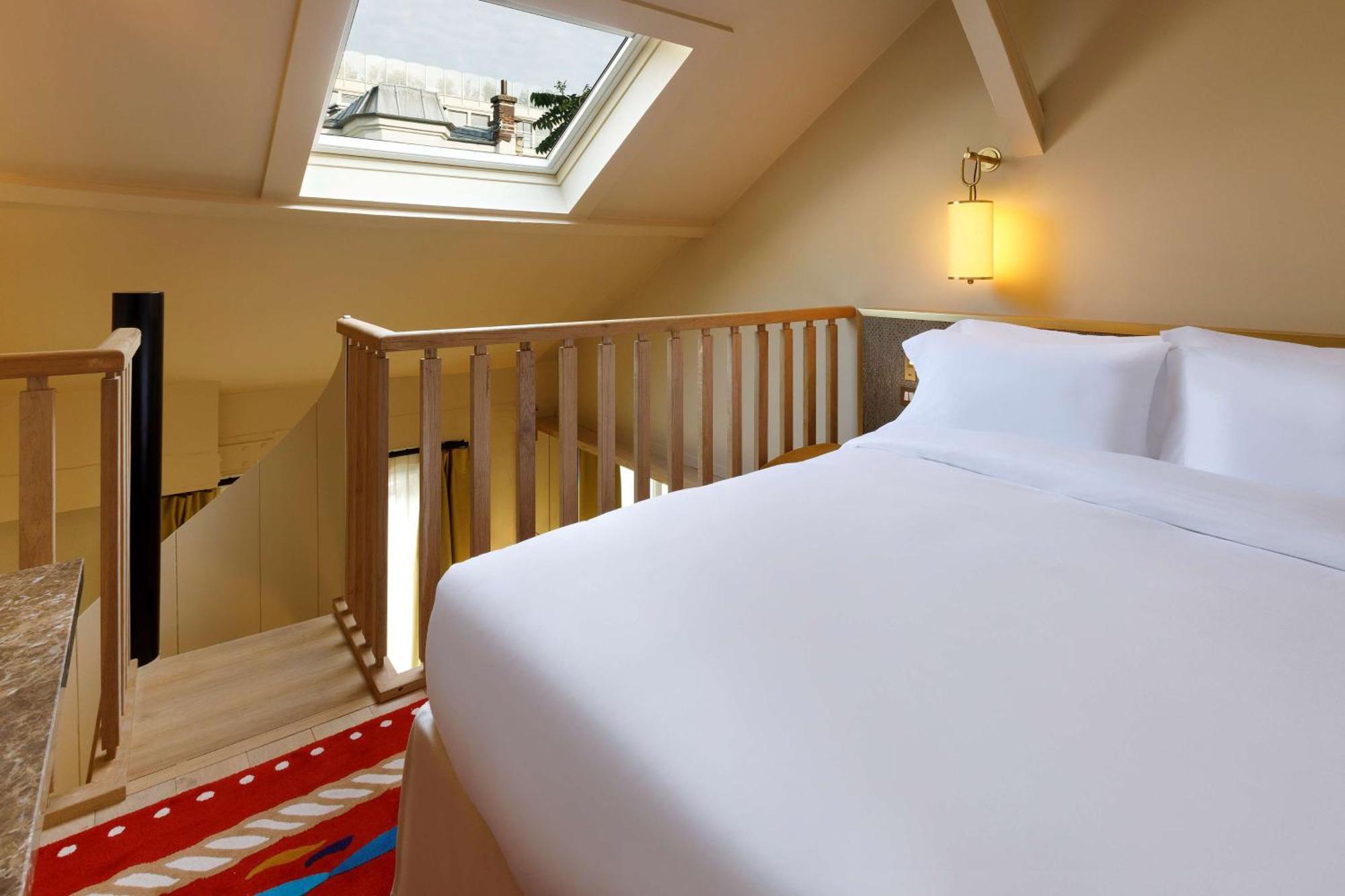 Duplex Queen Room,1552456672:JPEG
