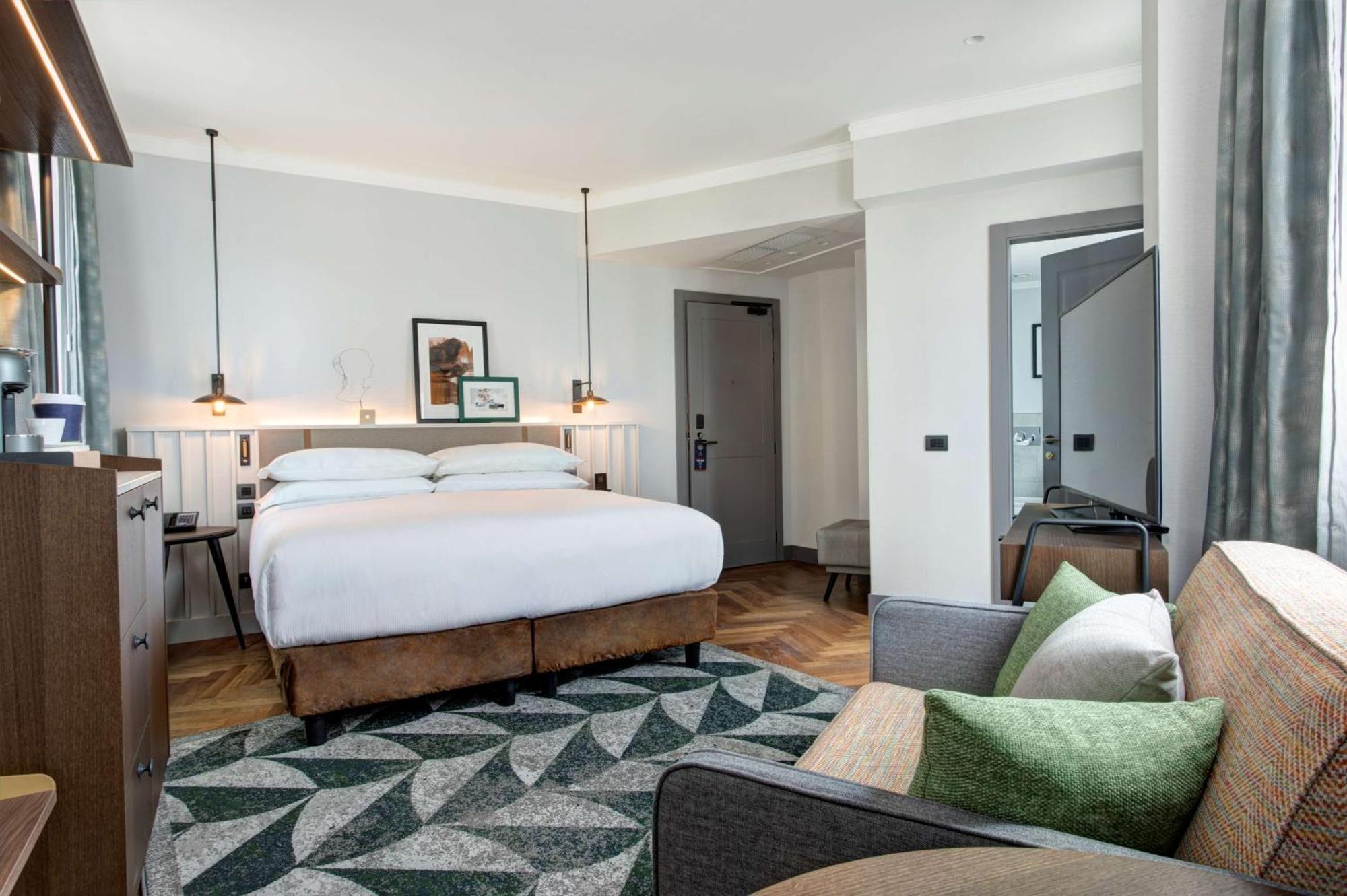 Junior King Suite with Terrace,1552474420:JPEG