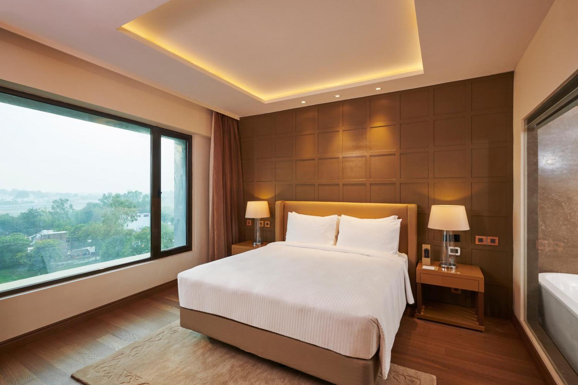 One-Bedroom Executive King Suite