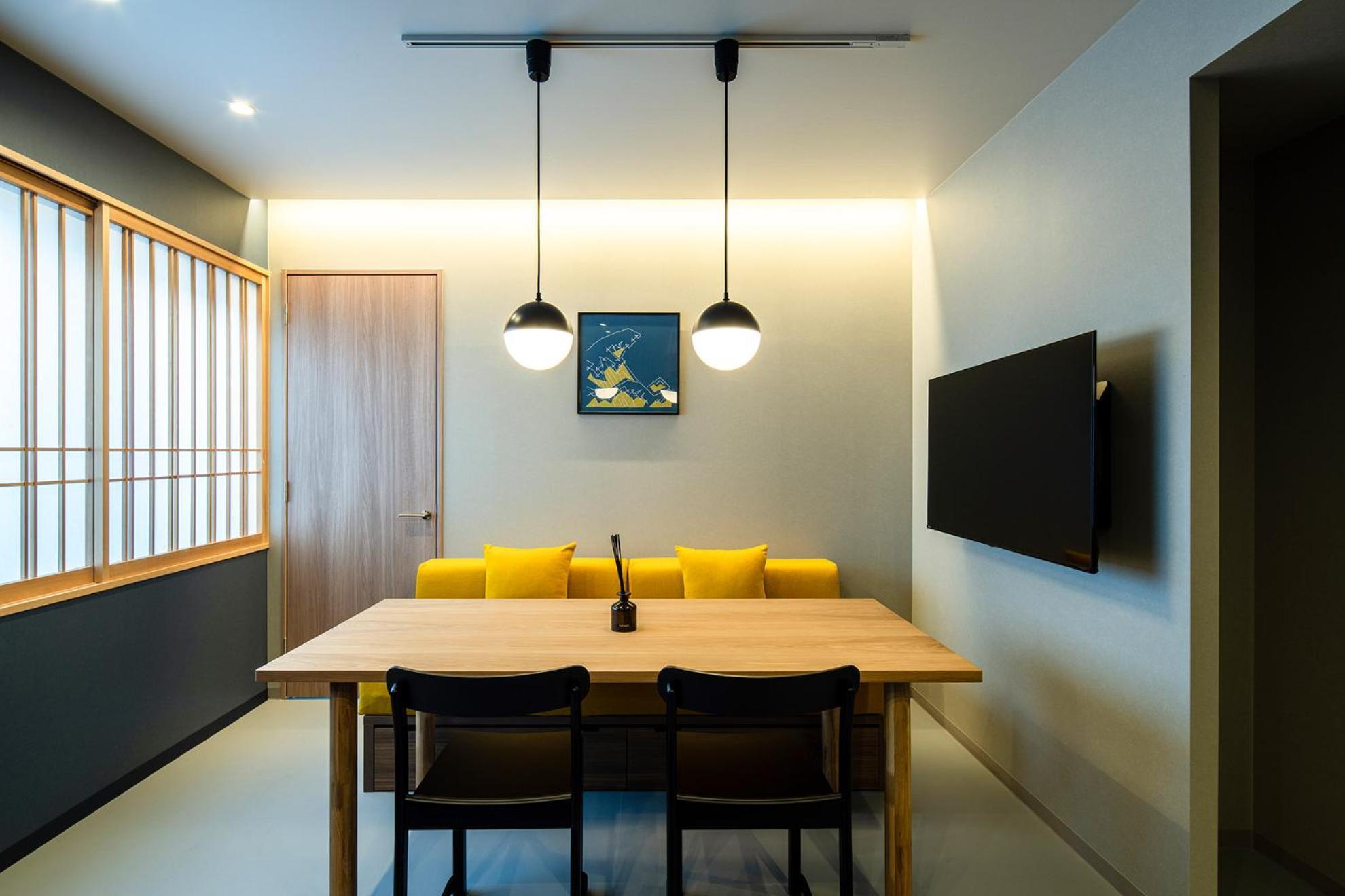 Premier Family One-Bedroom Apartment