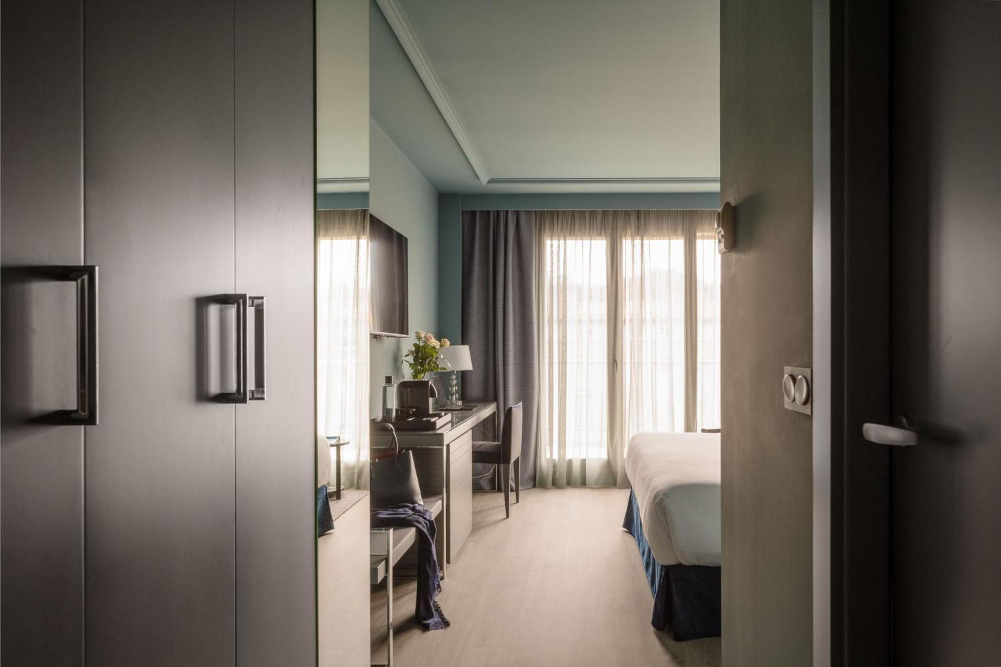 Superior Double or Twin Room with Terrace