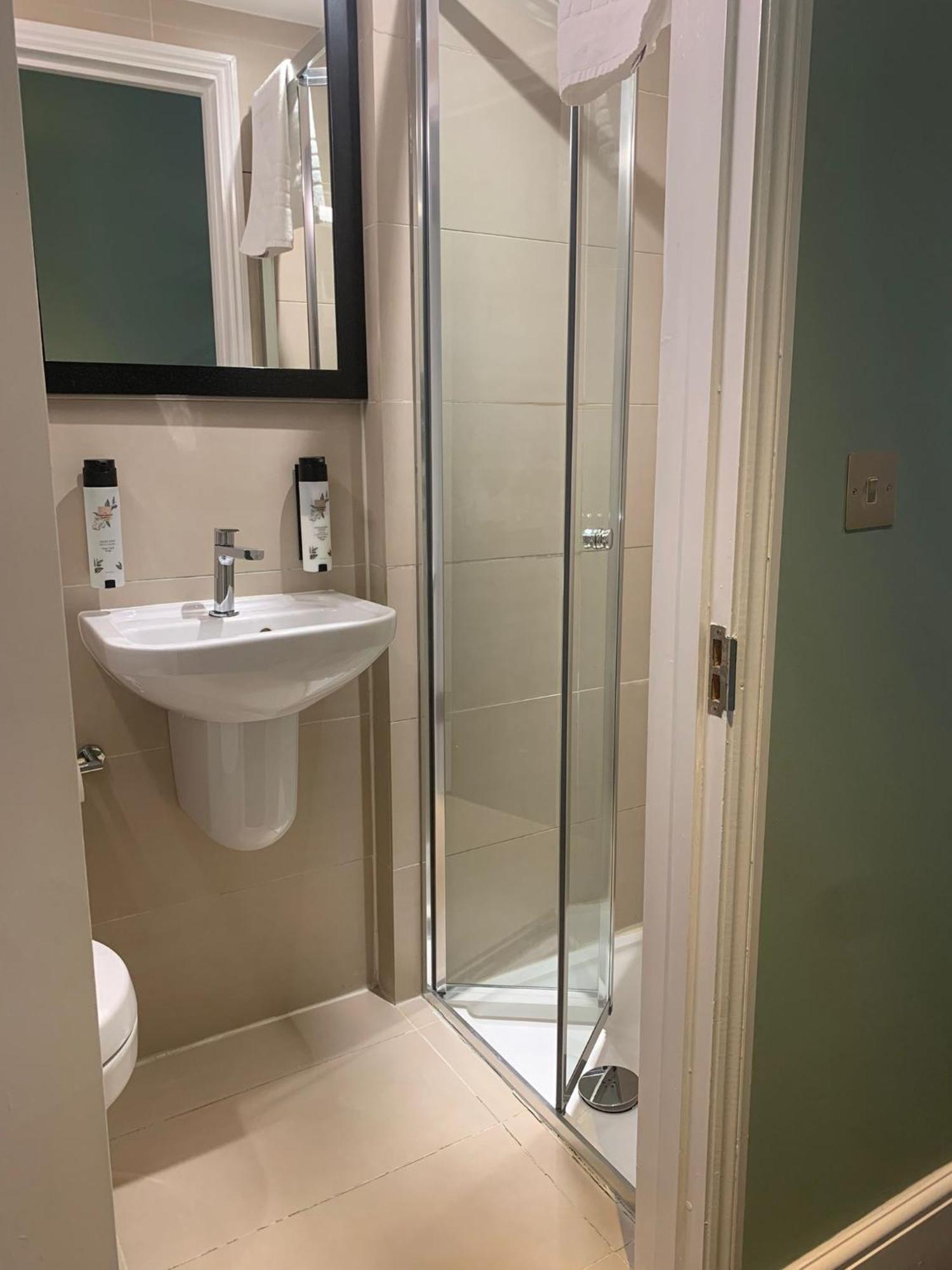Queen Double Room