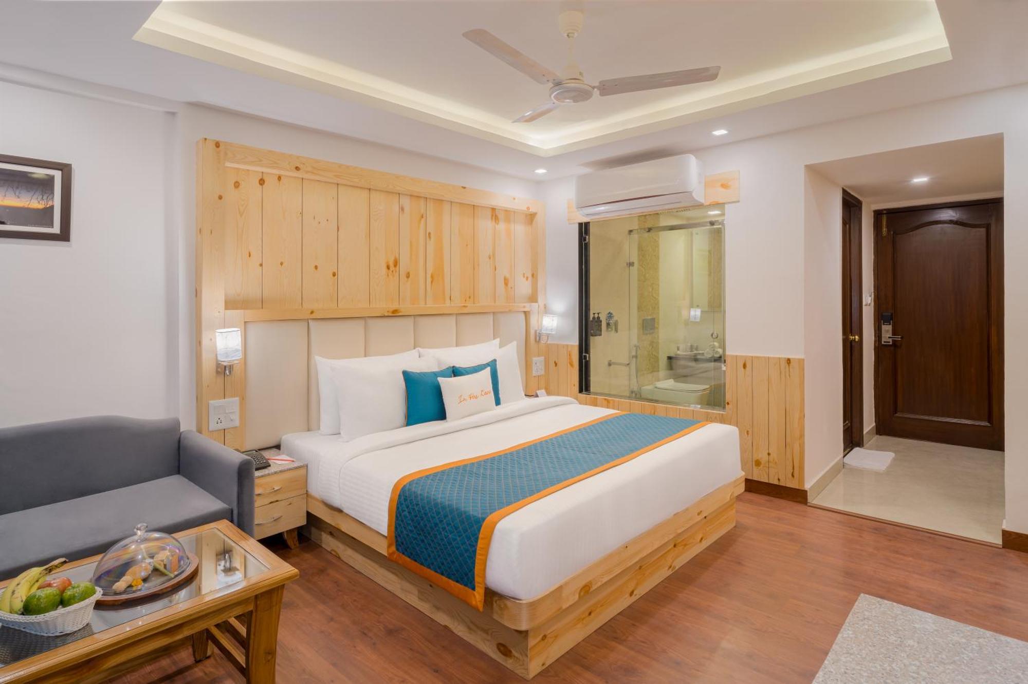 Connect Room with 15% discount on food and beverages