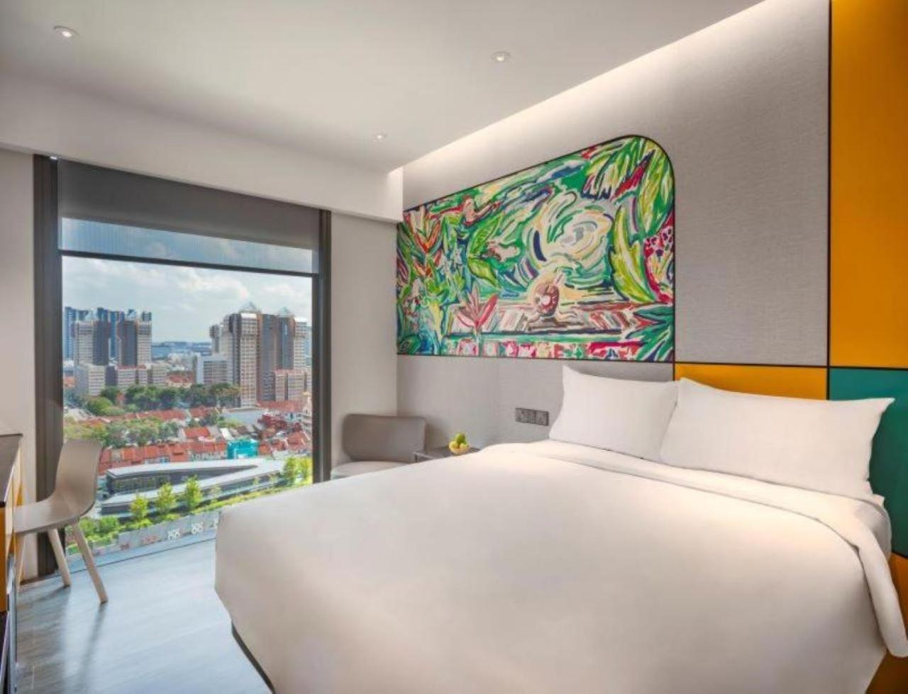 Deluxe Queen Room