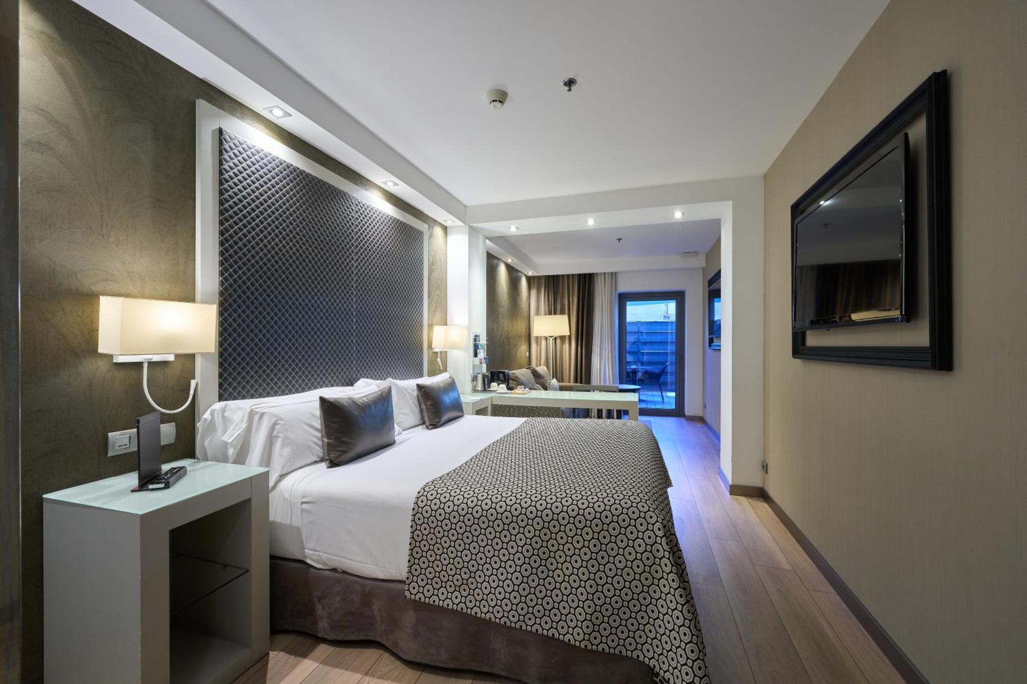 Junior Suite with Terrace