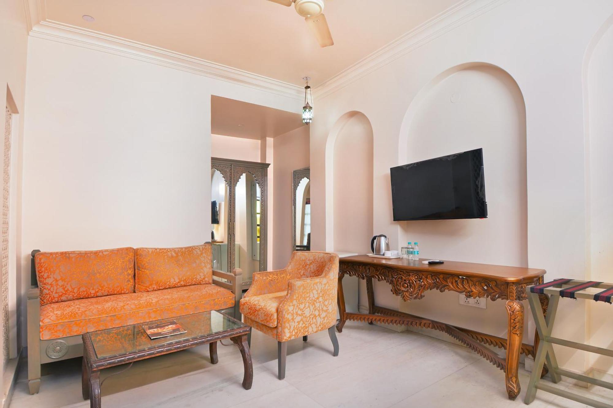 Heritage Maharaja Suite