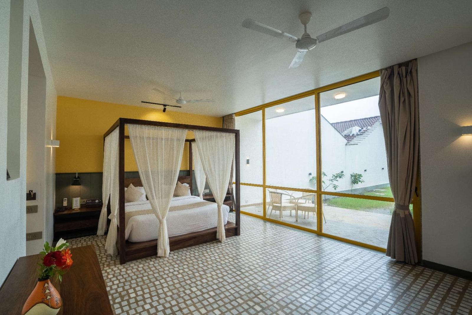 Standard Single Room with Mountain View