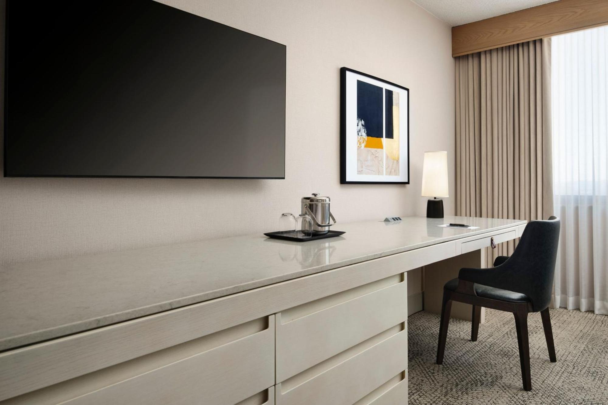 Guest Room 1 King