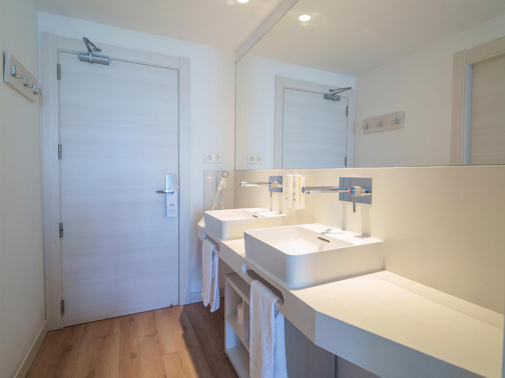 Queen Room with Sea View