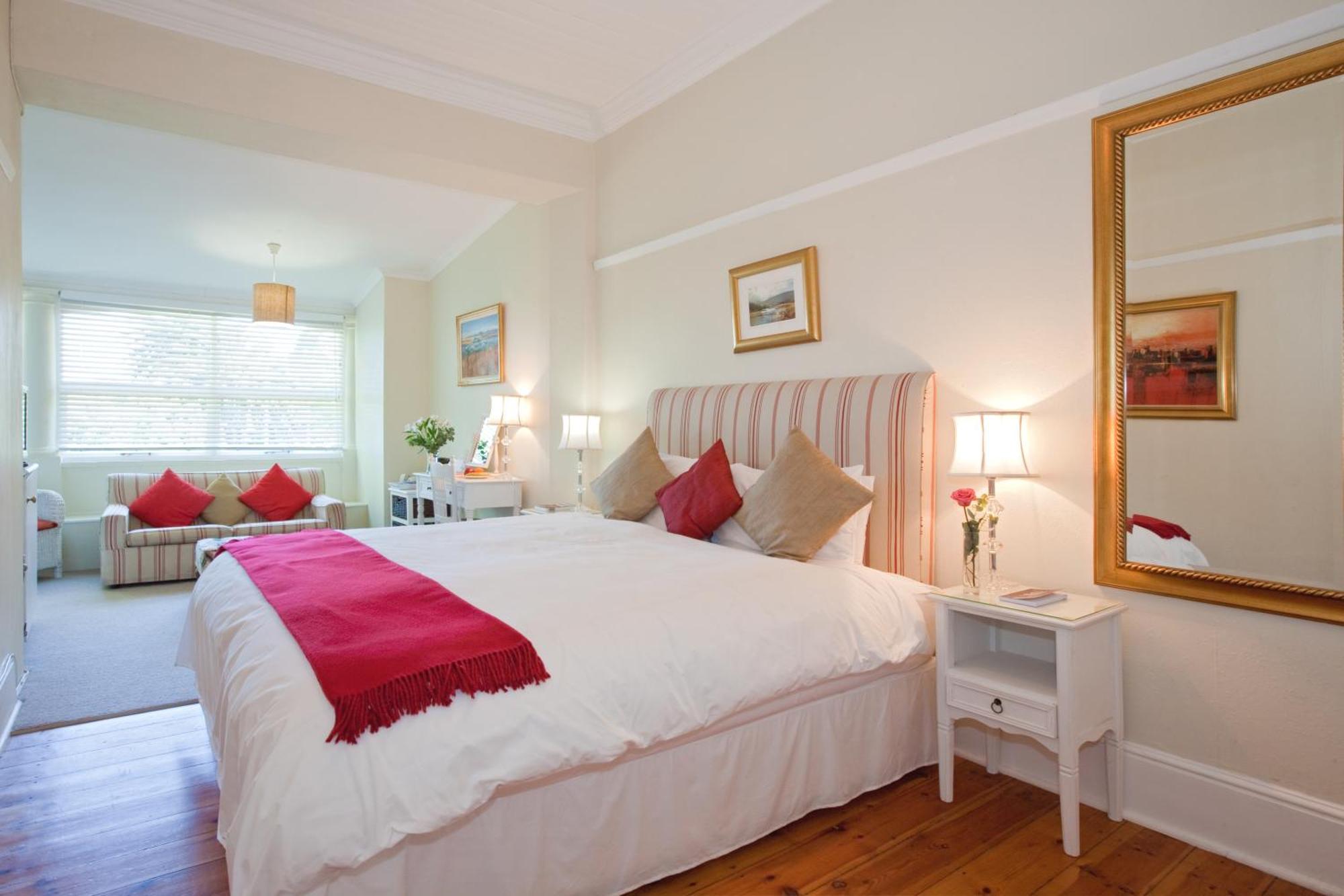 Honeymoon Suite
