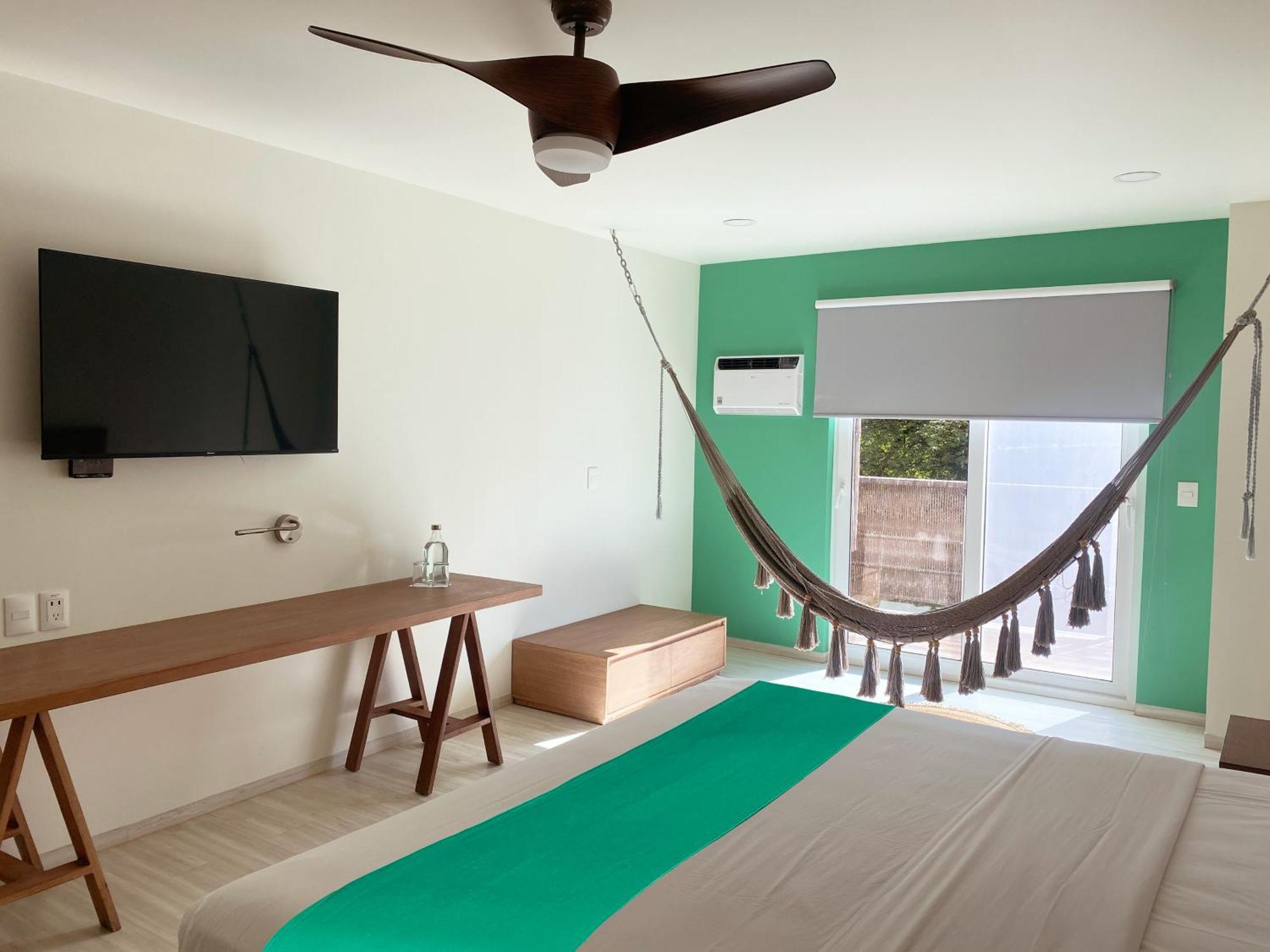 Deluxe King Suite
