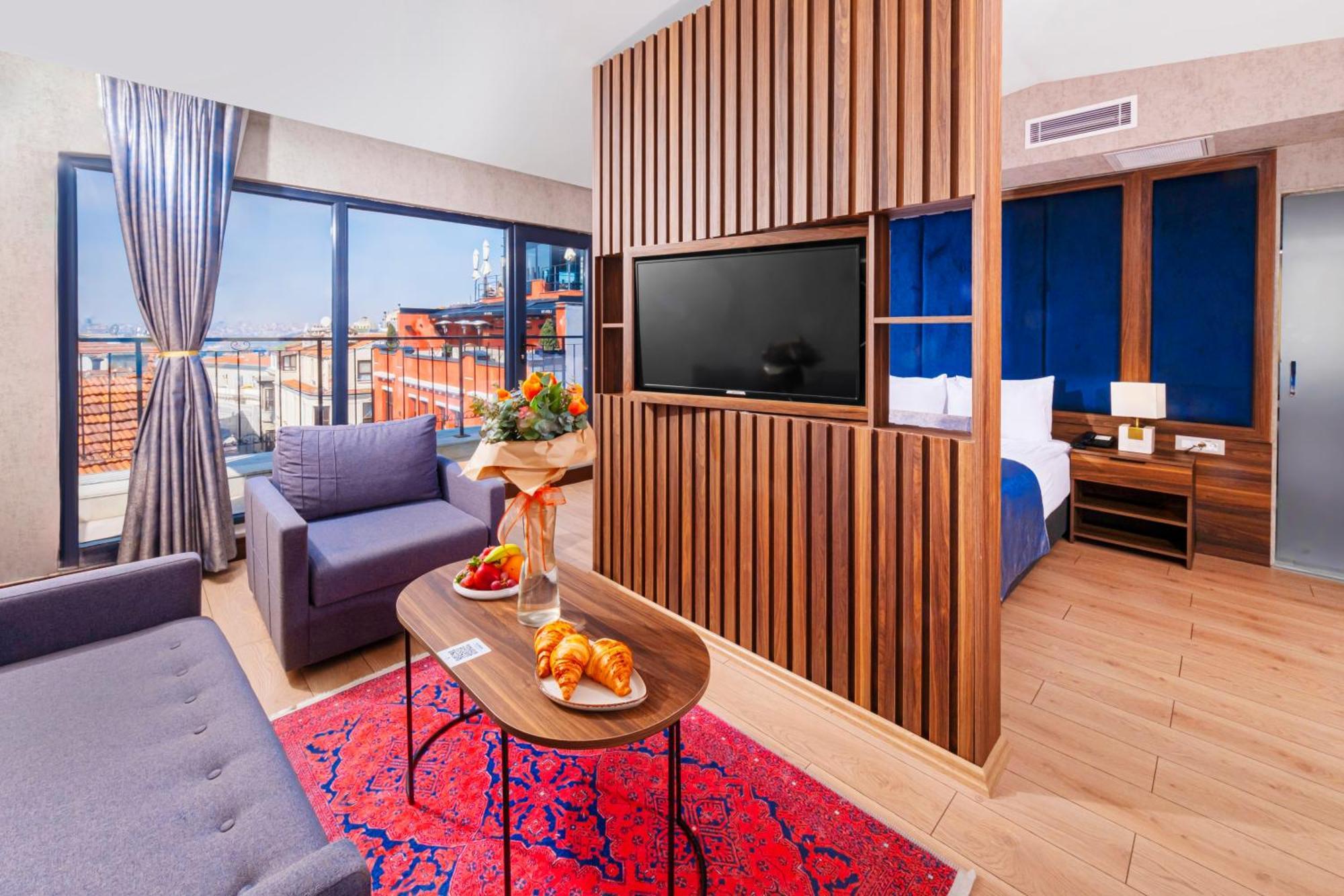 King Suite with Balcony