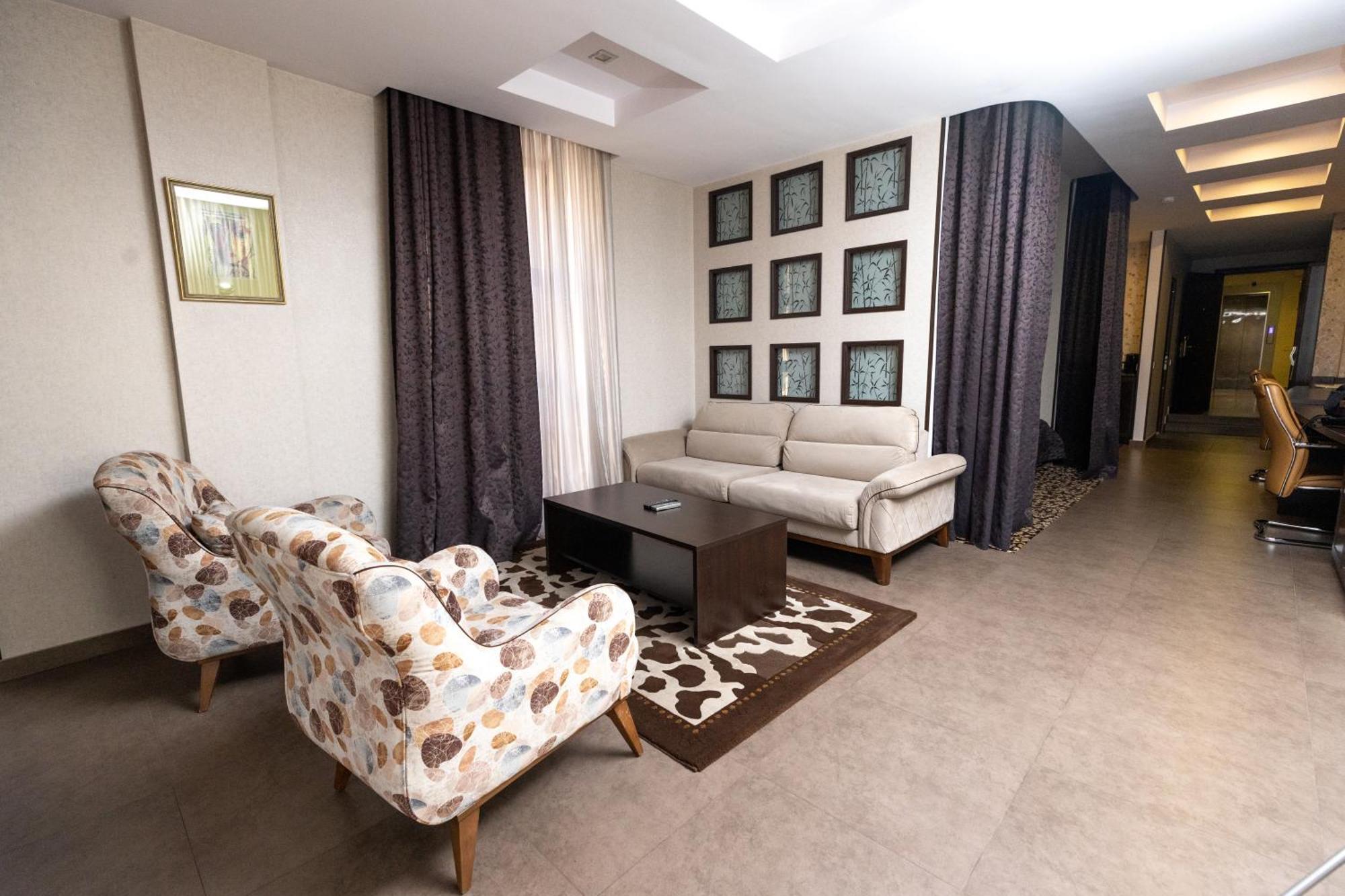 Junior Suite