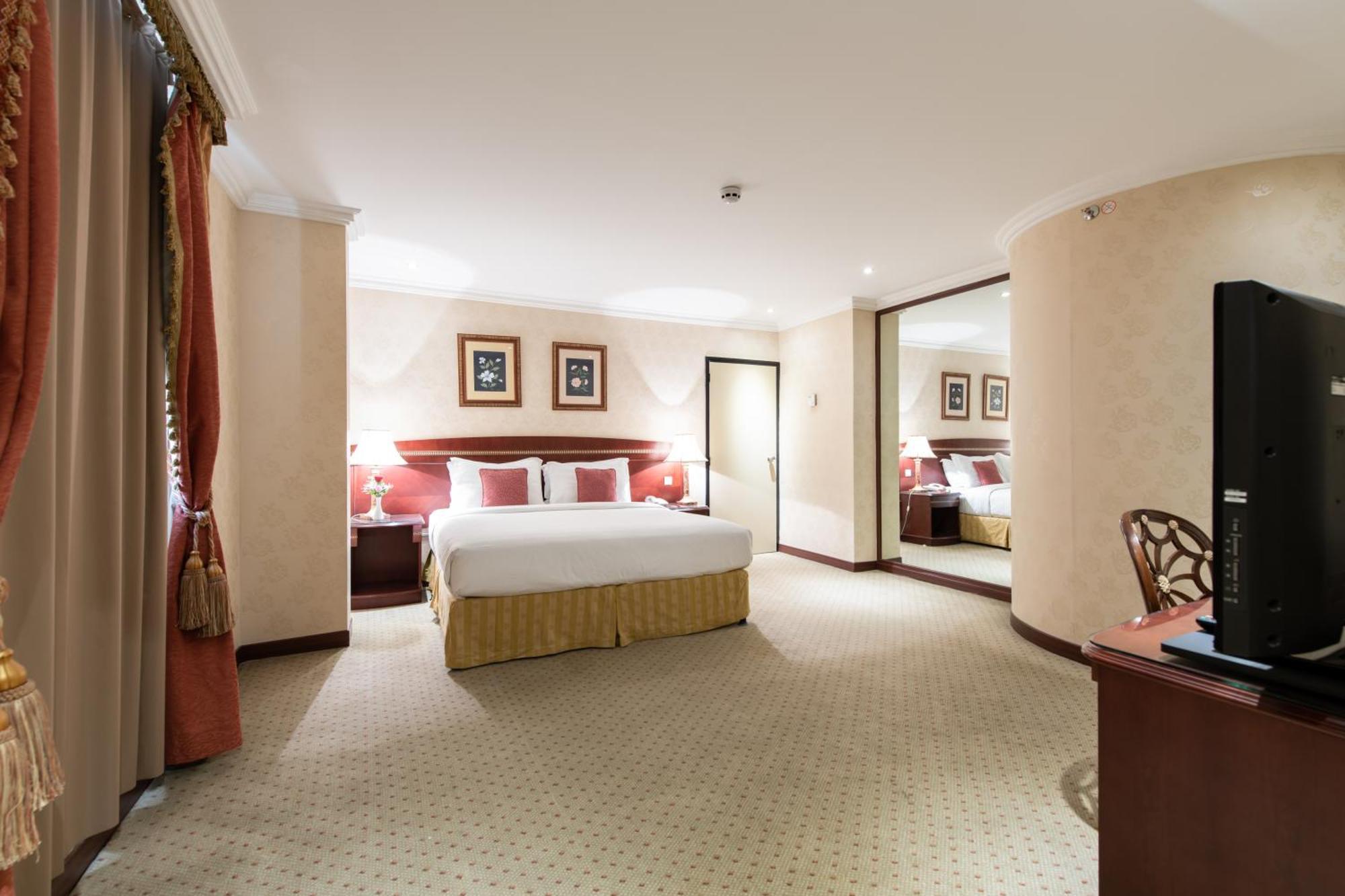 Standard King Room - Accessible