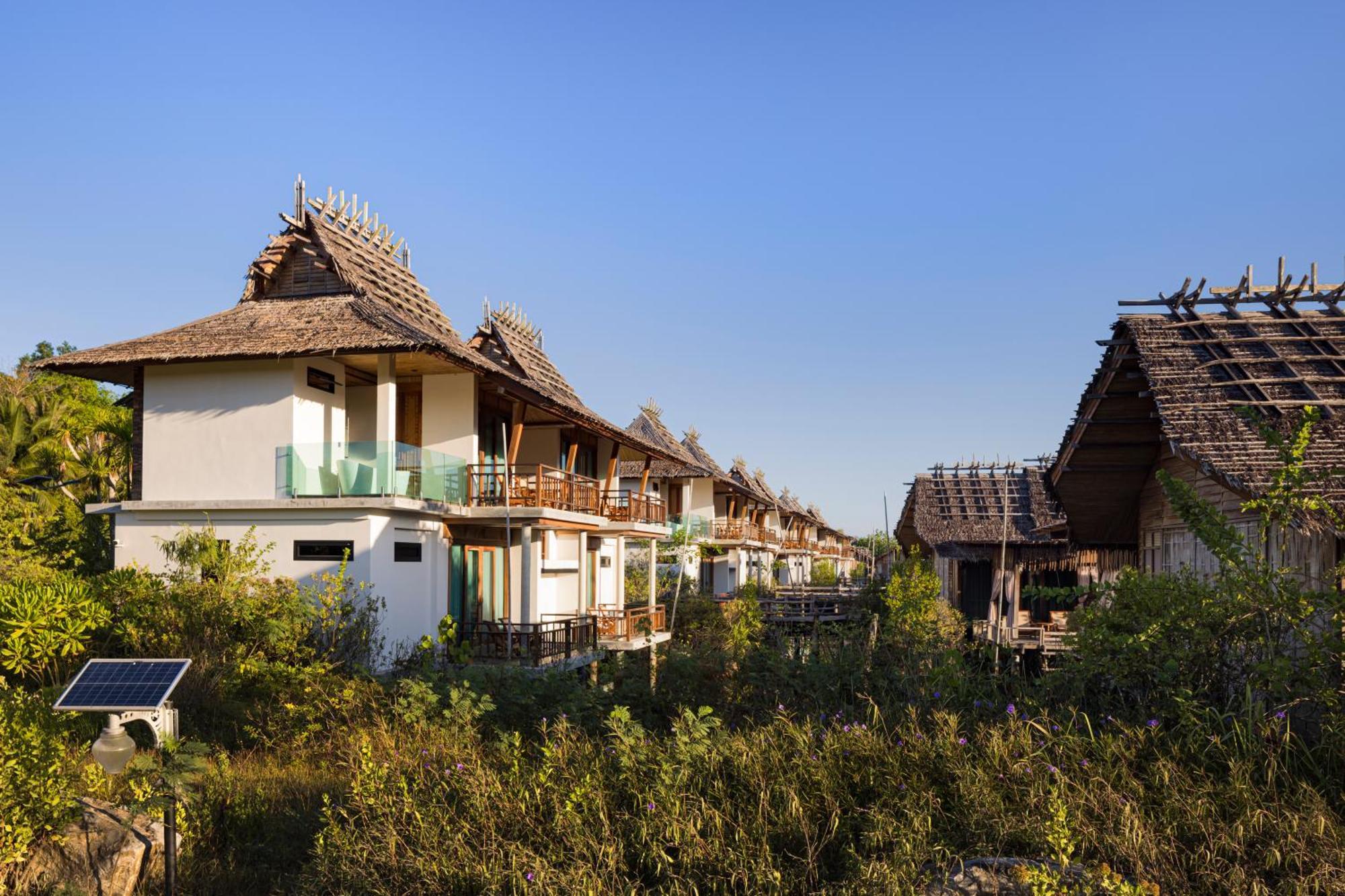 Lagoon Grand Deluxe Twin- Free Schedule Shuttle to Ao Nang Beach/ Railay Beach