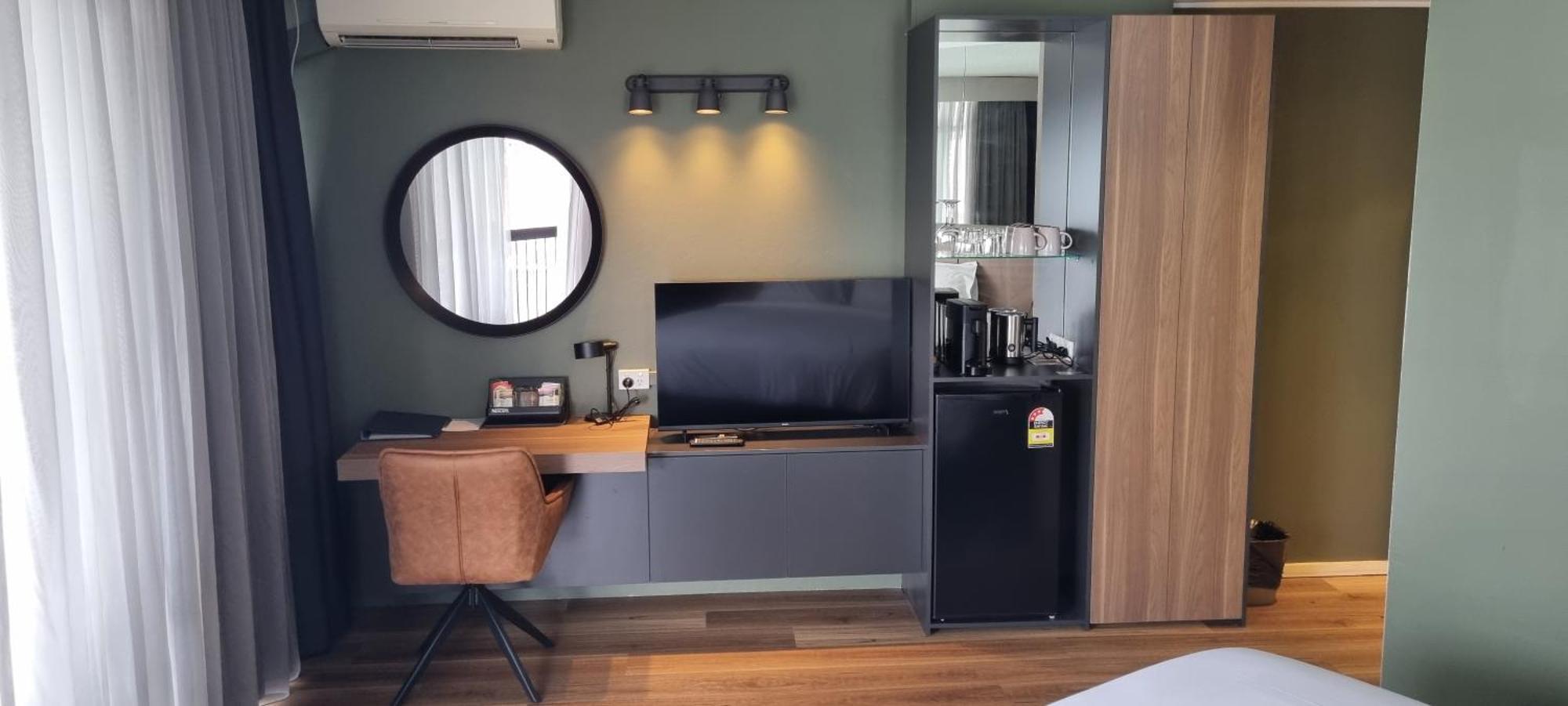King Room with Balcony