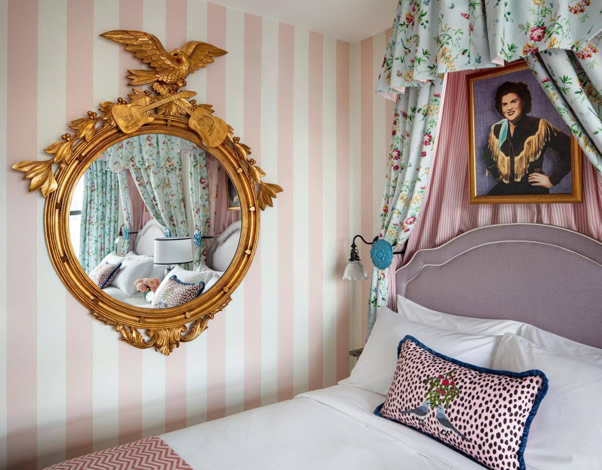 Graduate Queen Room Two Queen Beds